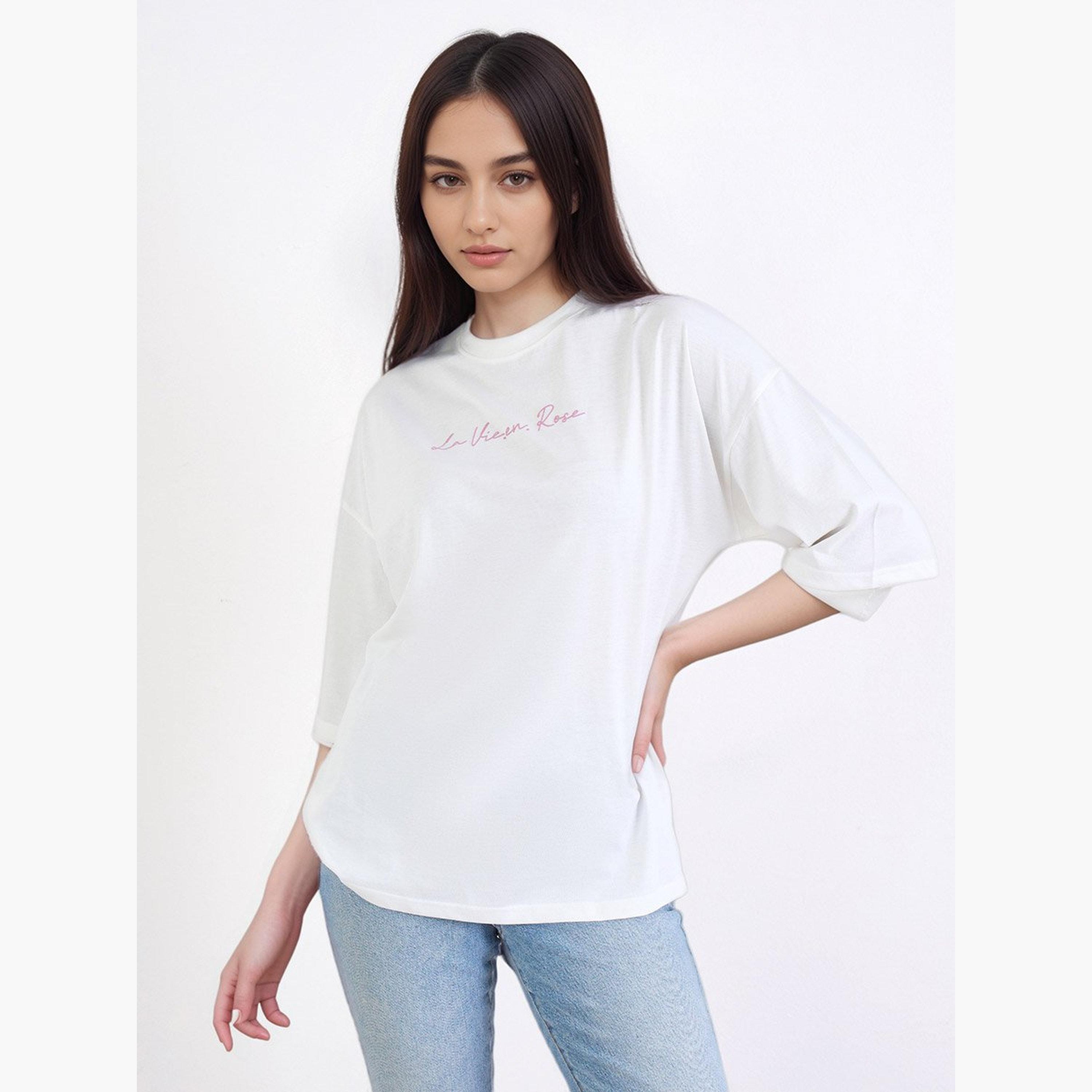 ستايلي - تي شيرت أبيض مقاس كبير برسومات "La Vie En Rose"-women-clothing-tshirts-image-2
