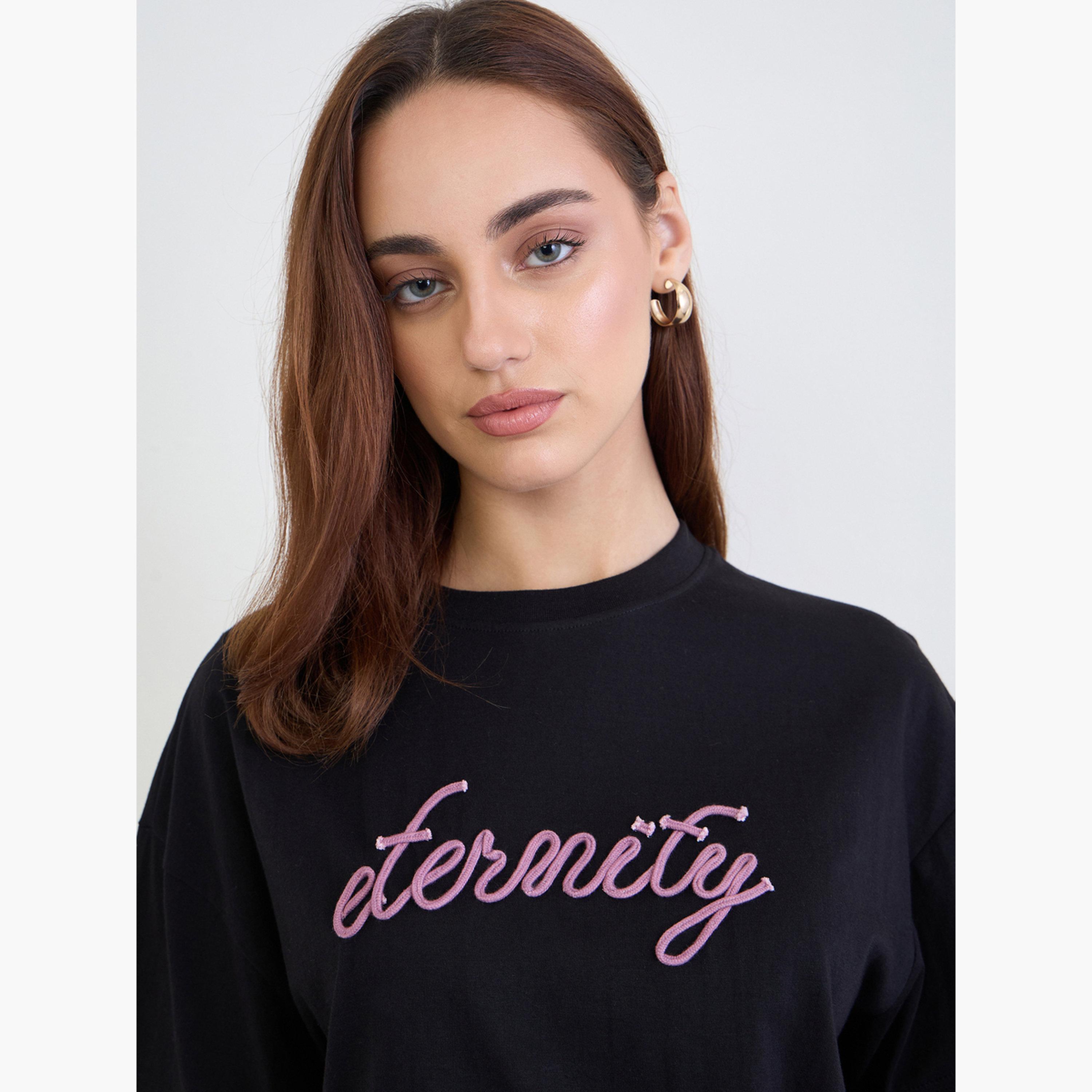 ستايلي - تي شيرت نسائي أسود بأكمام قصيرة مطرز بحبل إنفينيتي-women-clothing-tshirts-image-4