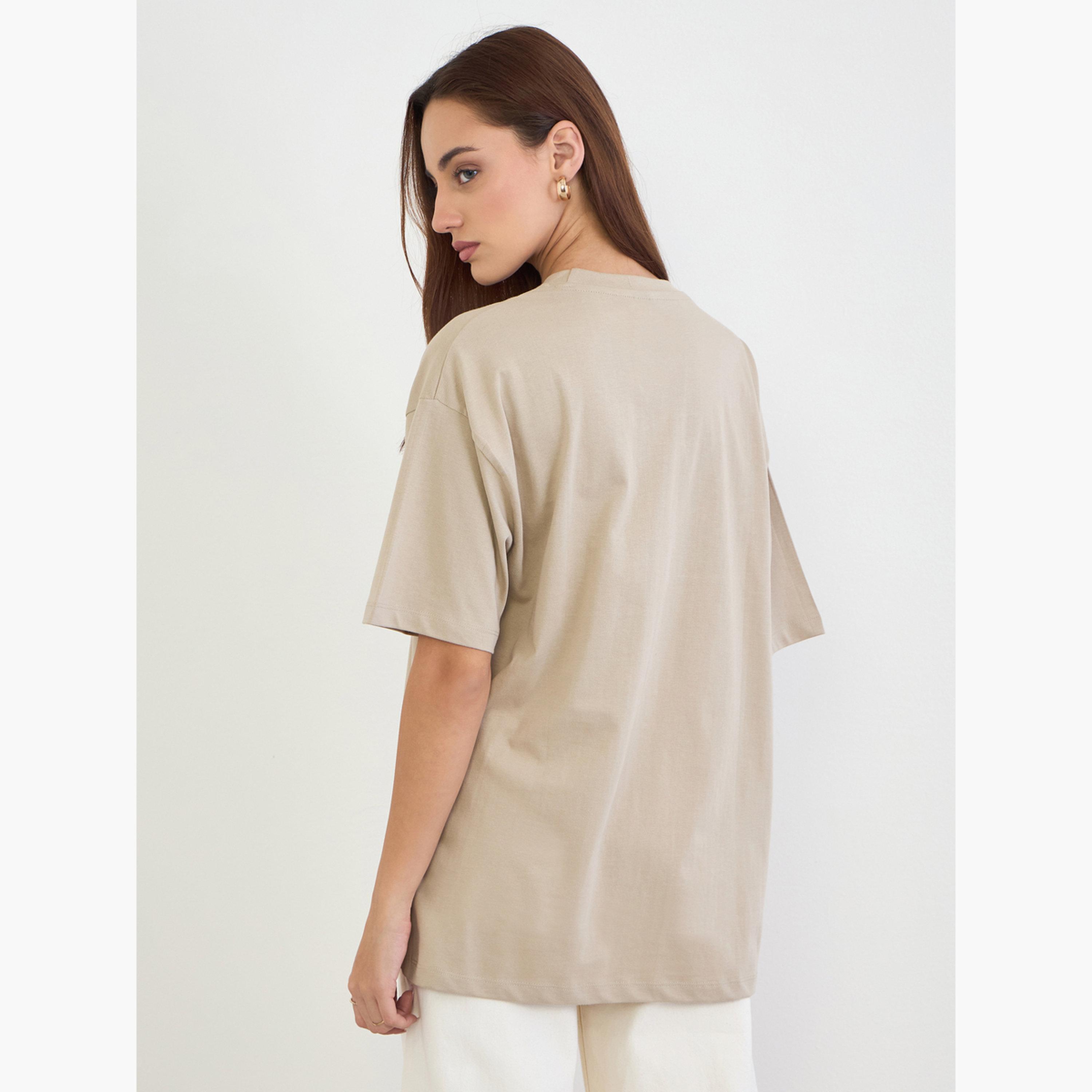 ستايلي - تي شيرت بيج مطرز بنقشة زهور تصميم واسع للنساء-women-clothing-tshirts-image-5