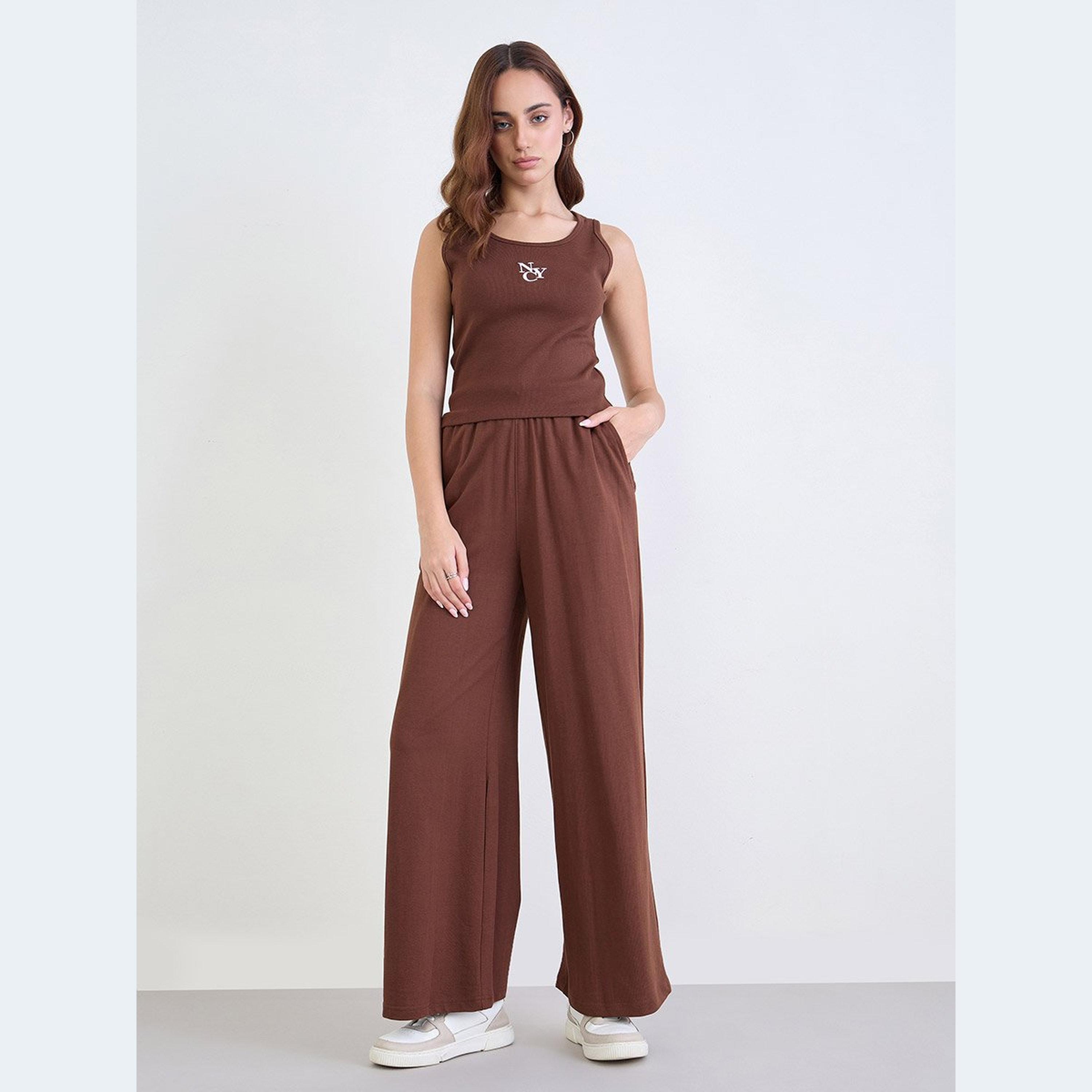 ستايلي - طقم بنطال رياضي وقميص داخلي مطرز لون بني-women-clothing-coordsets-image-1