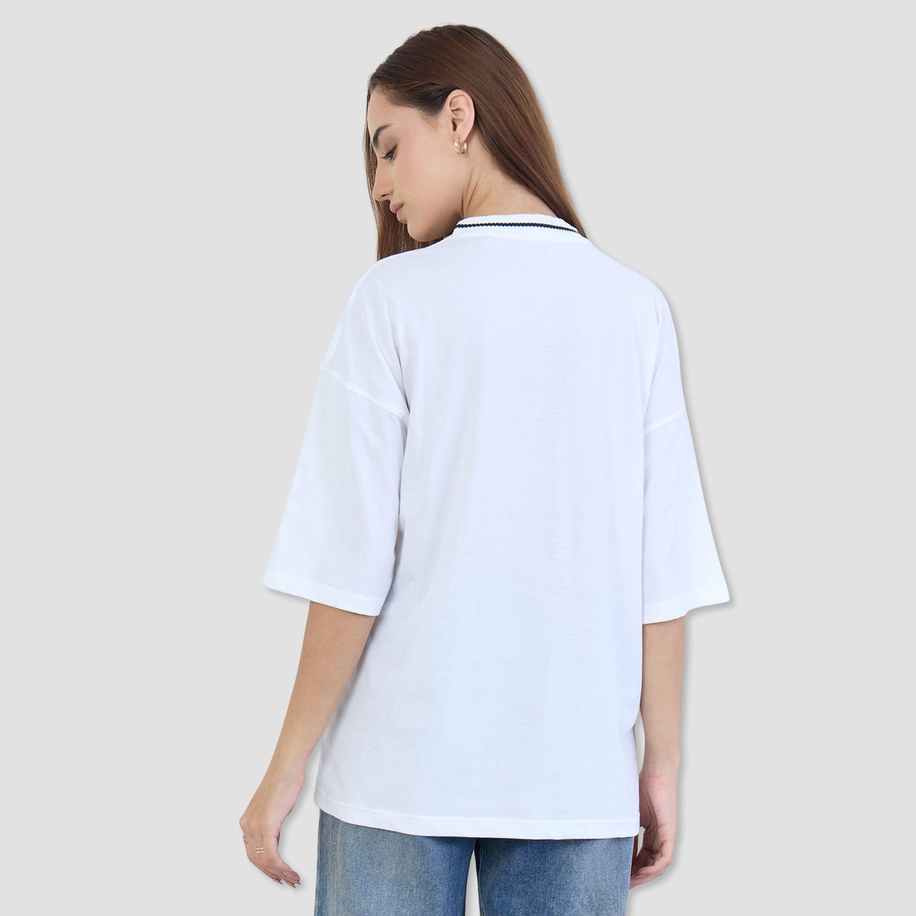 ستايلي - تي شيرت لون أبيض مطرز مقاس واسع-women-clothing-tshirts-image-5