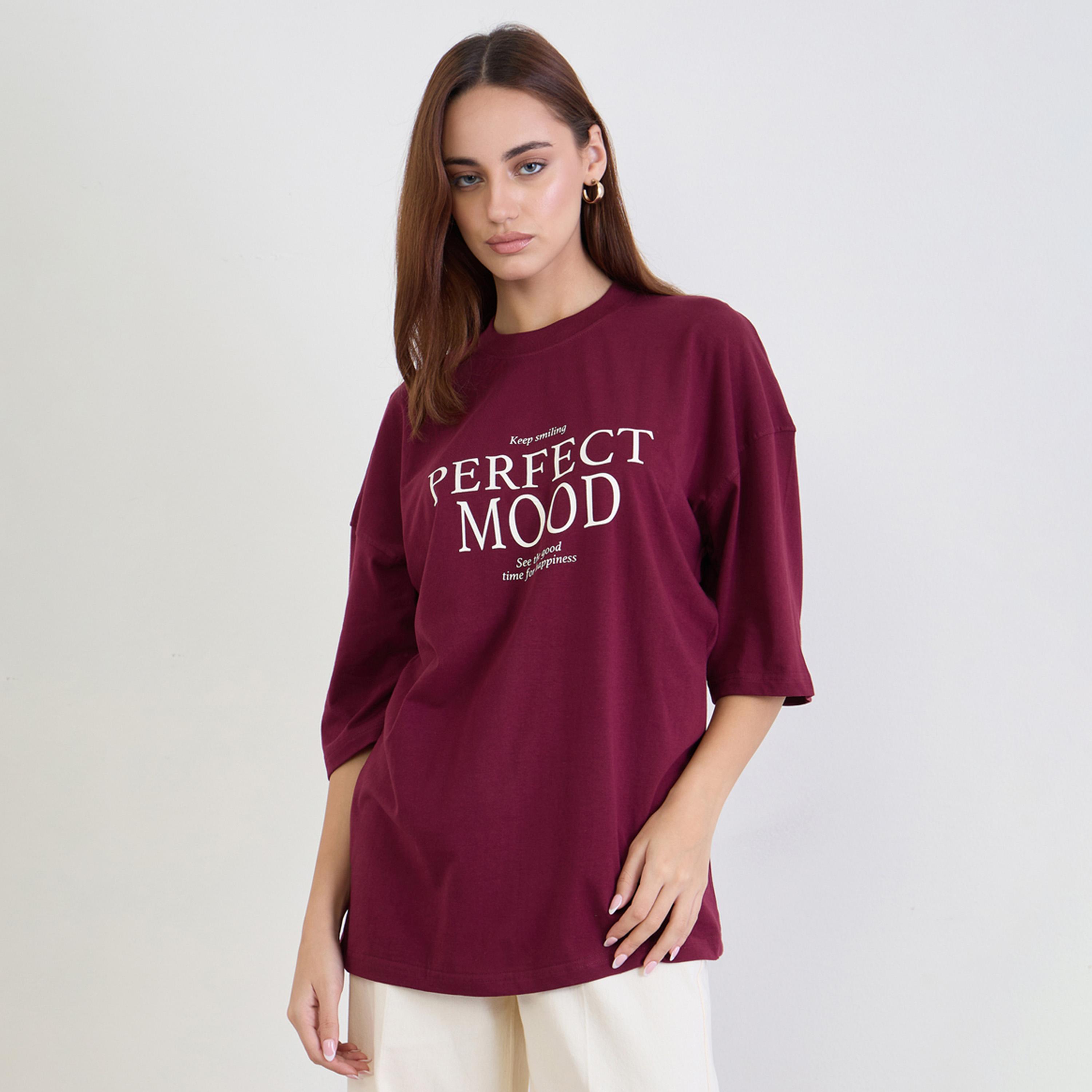 Styli Burgundy Slogan Print Oversized T-Shirt-women-clothing-tshirts-image-1