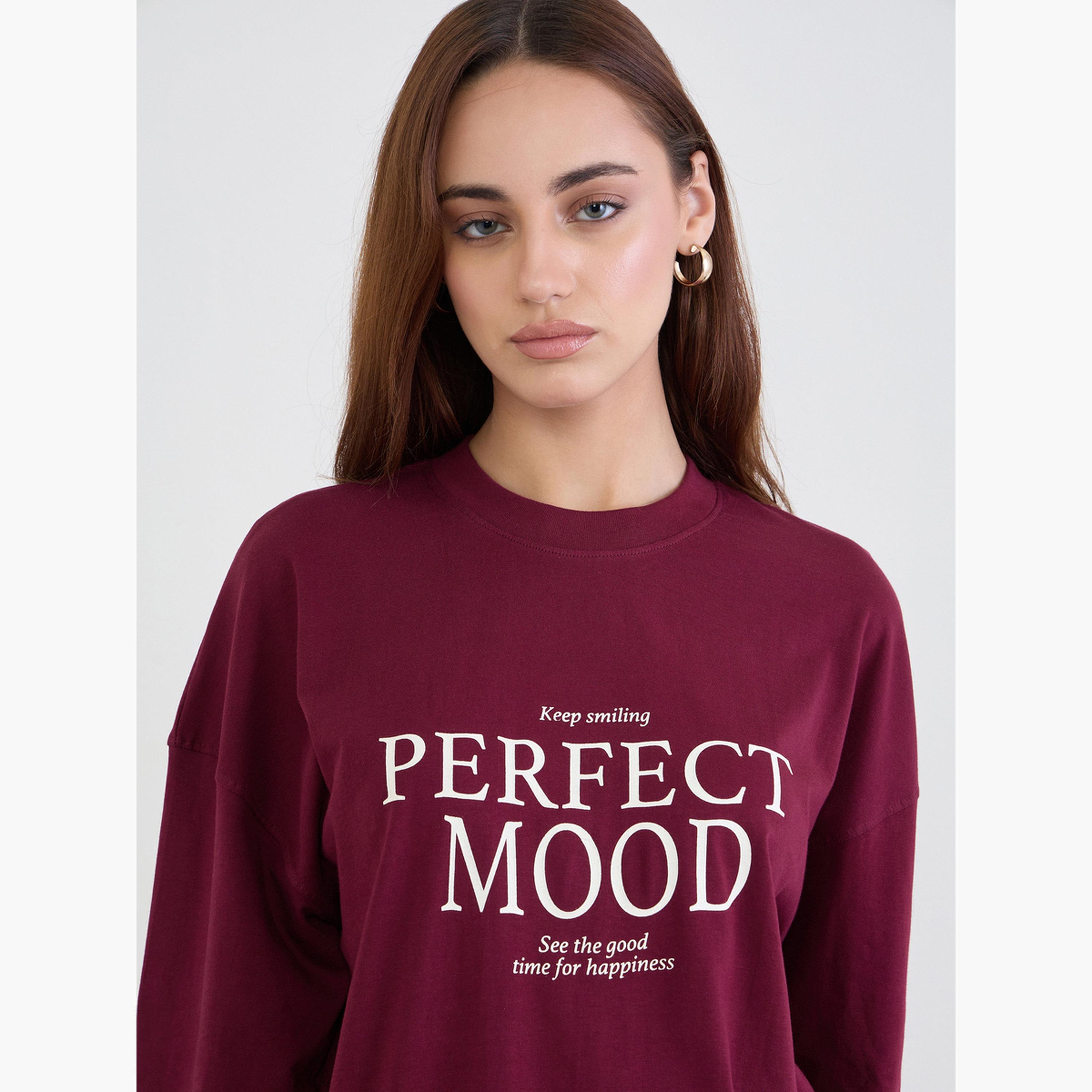 Styli Burgundy Slogan Print Oversized T-Shirt-women-clothing-tshirts-image-4