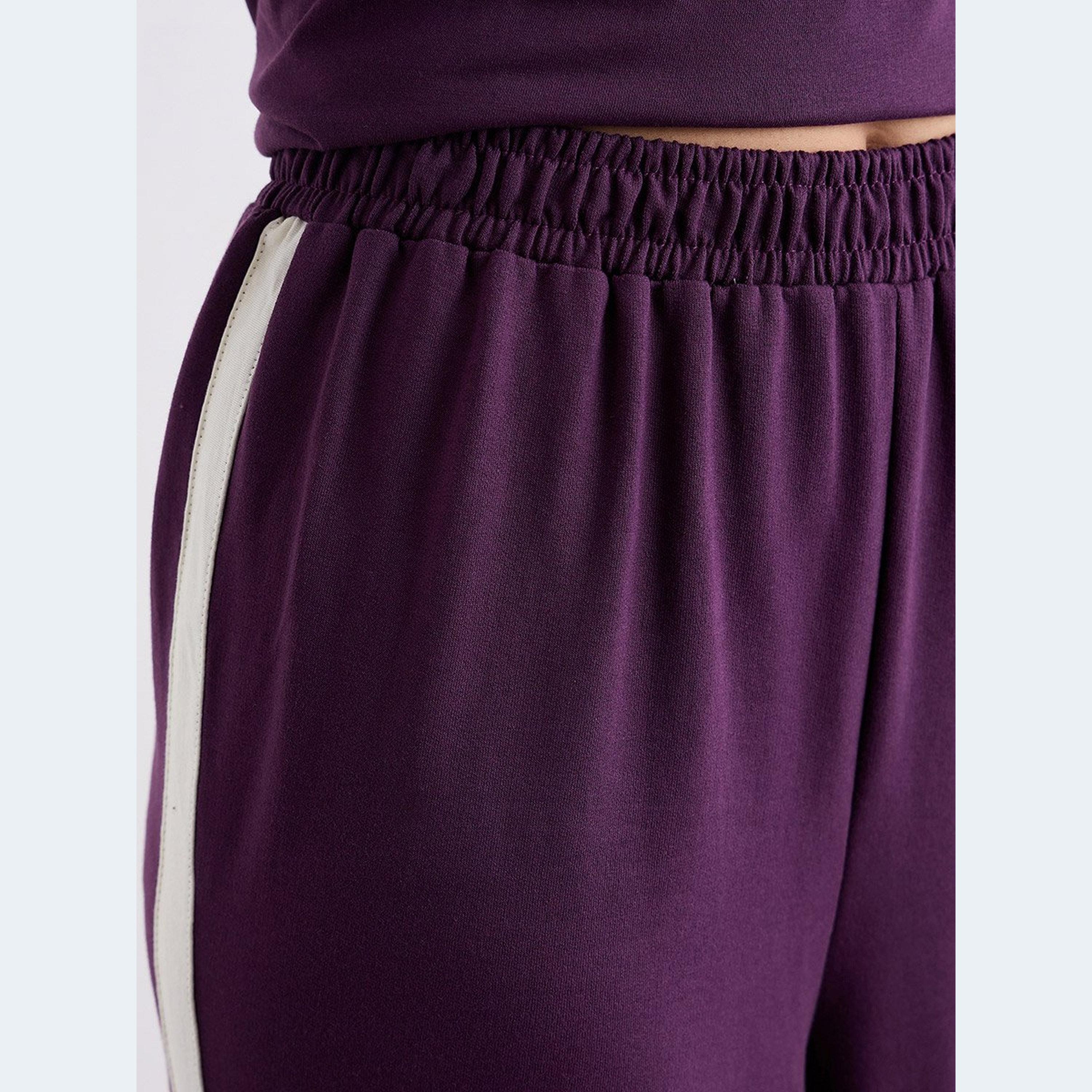 Styli Women Relaxed Fit T-Shirt and Wide Joggers Co-Ords-women-clothing-coordsets-image-6