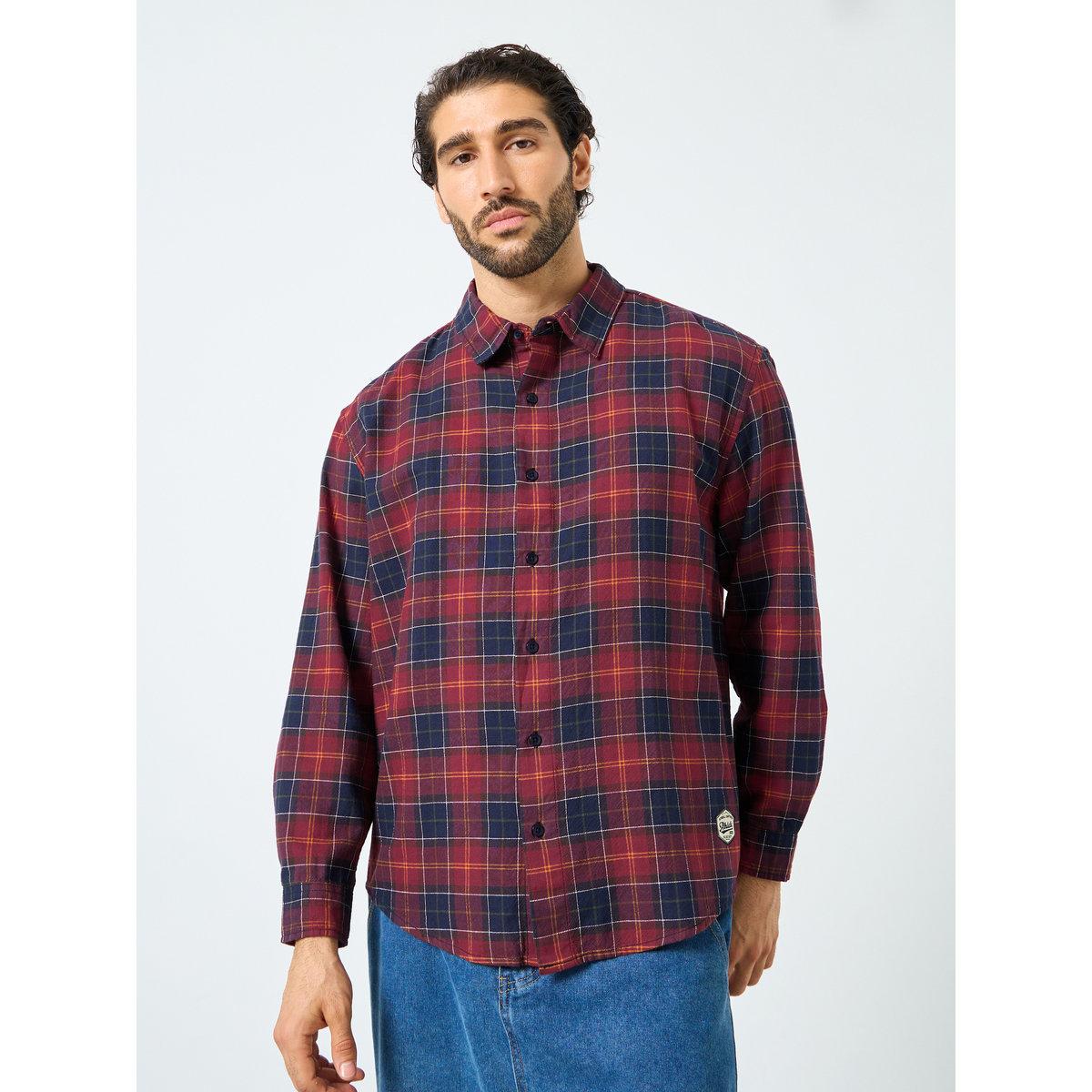 قميص بقصة مريحة وطبعة مربعات-men-clothing-shirts-image-3