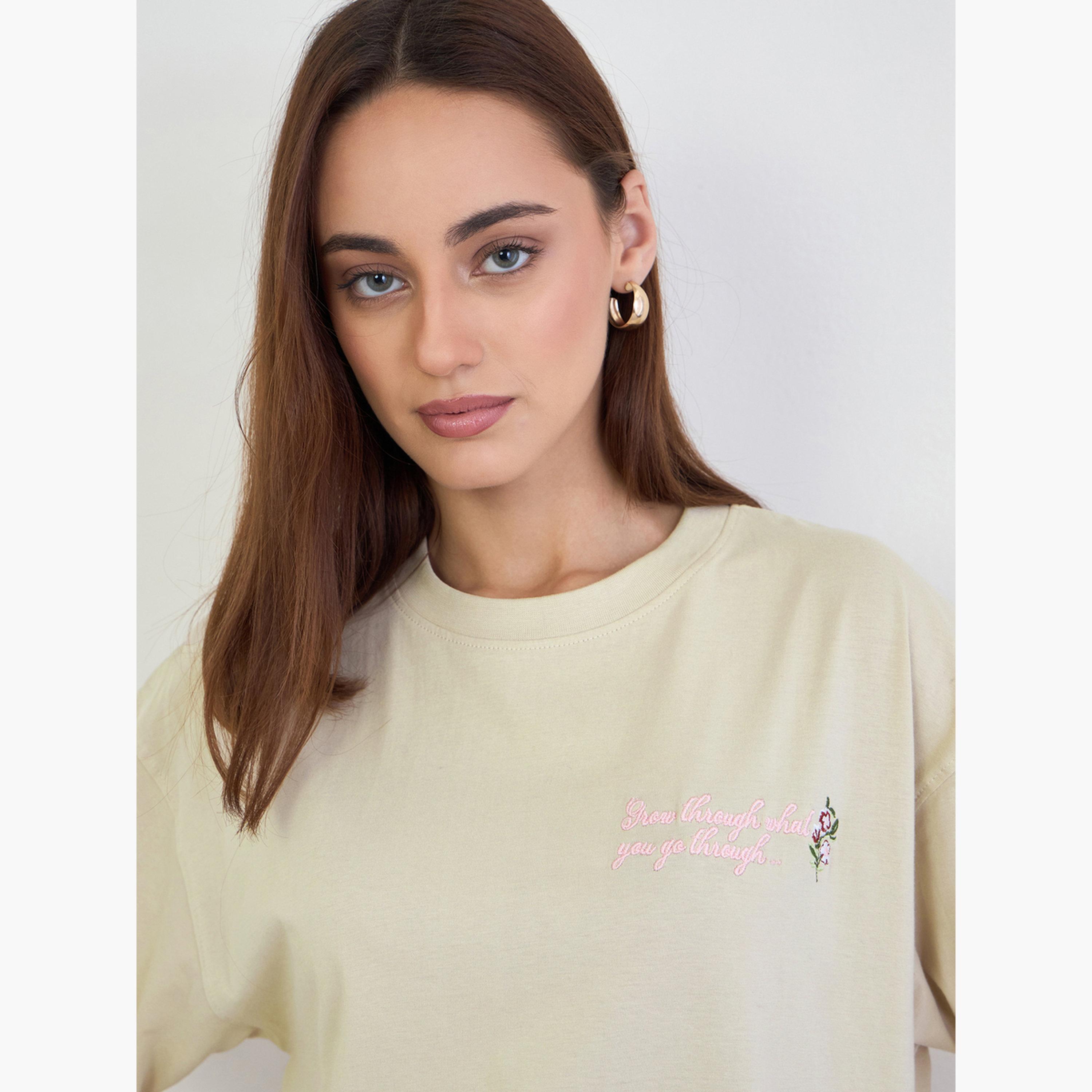 Styli Beige Slogan Print Oversized T-Shirt-women-clothing-tshirts-image-4
