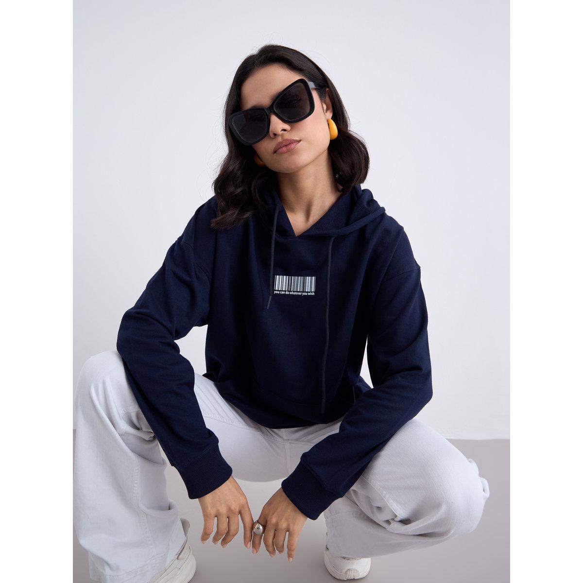 هودي فضفاض بطبعة باركود-women-winterwear-hoodiesandsweatshirts-hoodies-image-1