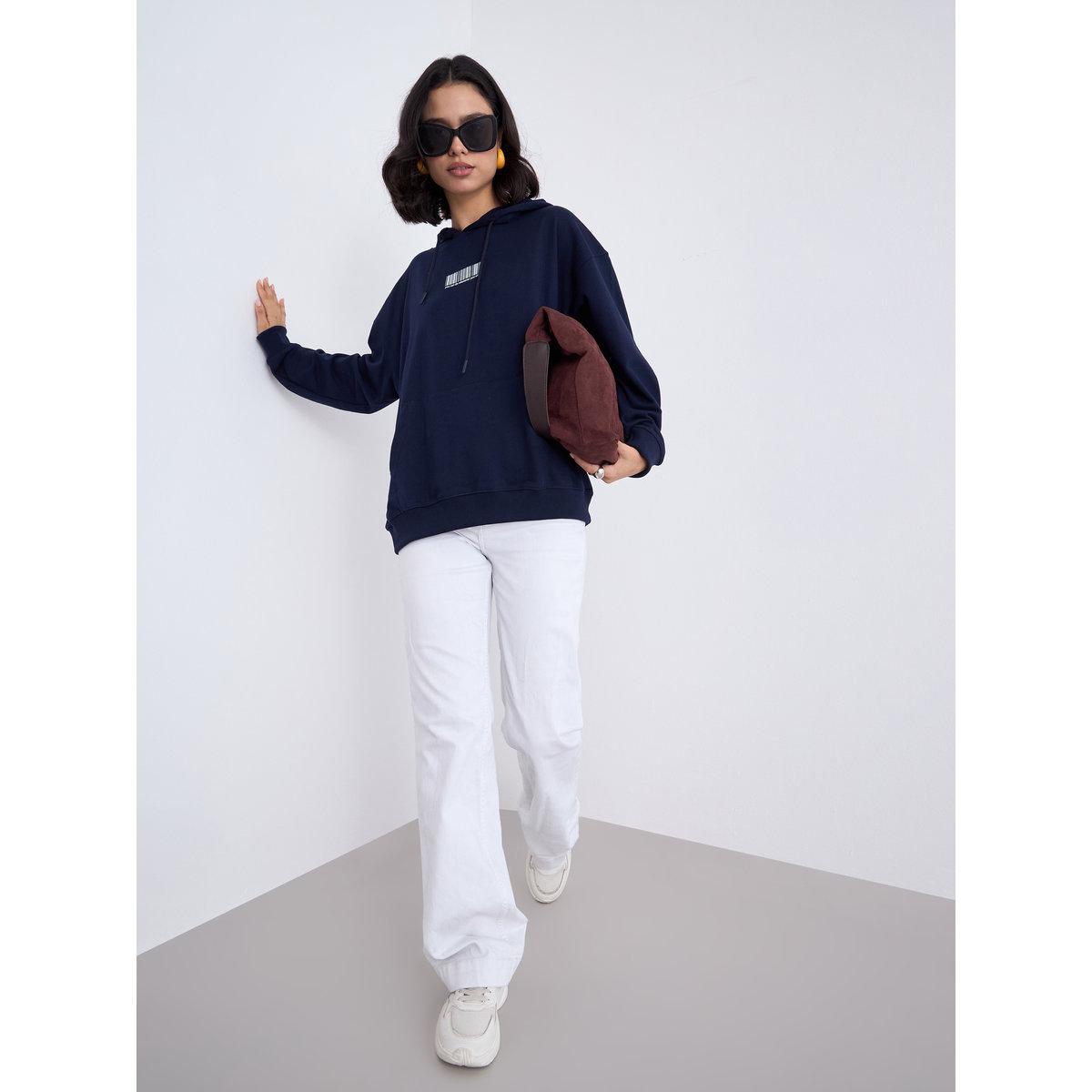 هودي فضفاض بطبعة باركود-women-winterwear-hoodiesandsweatshirts-hoodies-image-2