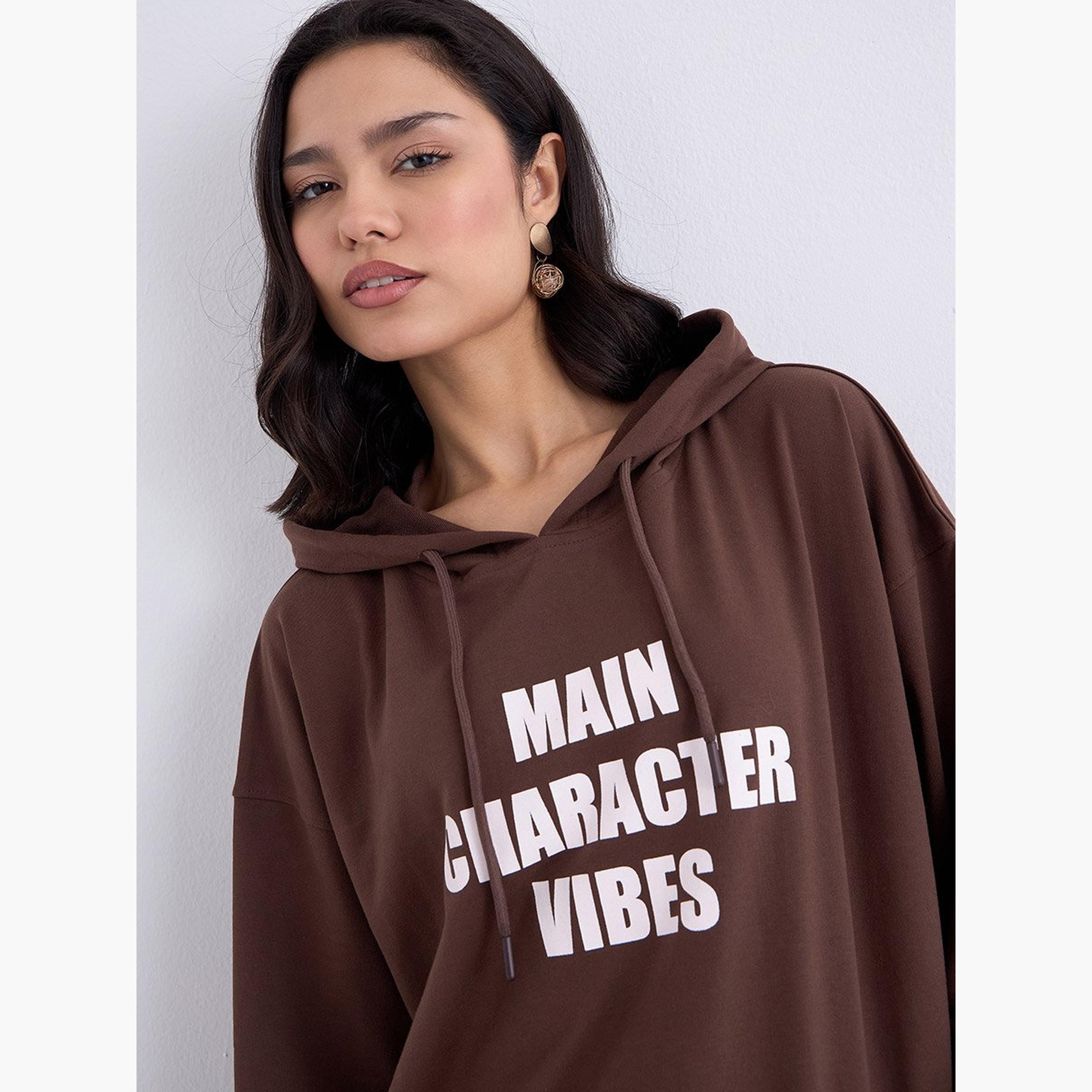 ستايلي - هودي بني مقاس كبير مطبوع شعار-women-winterwear-hoodiesandsweatshirts-hoodies-image-4