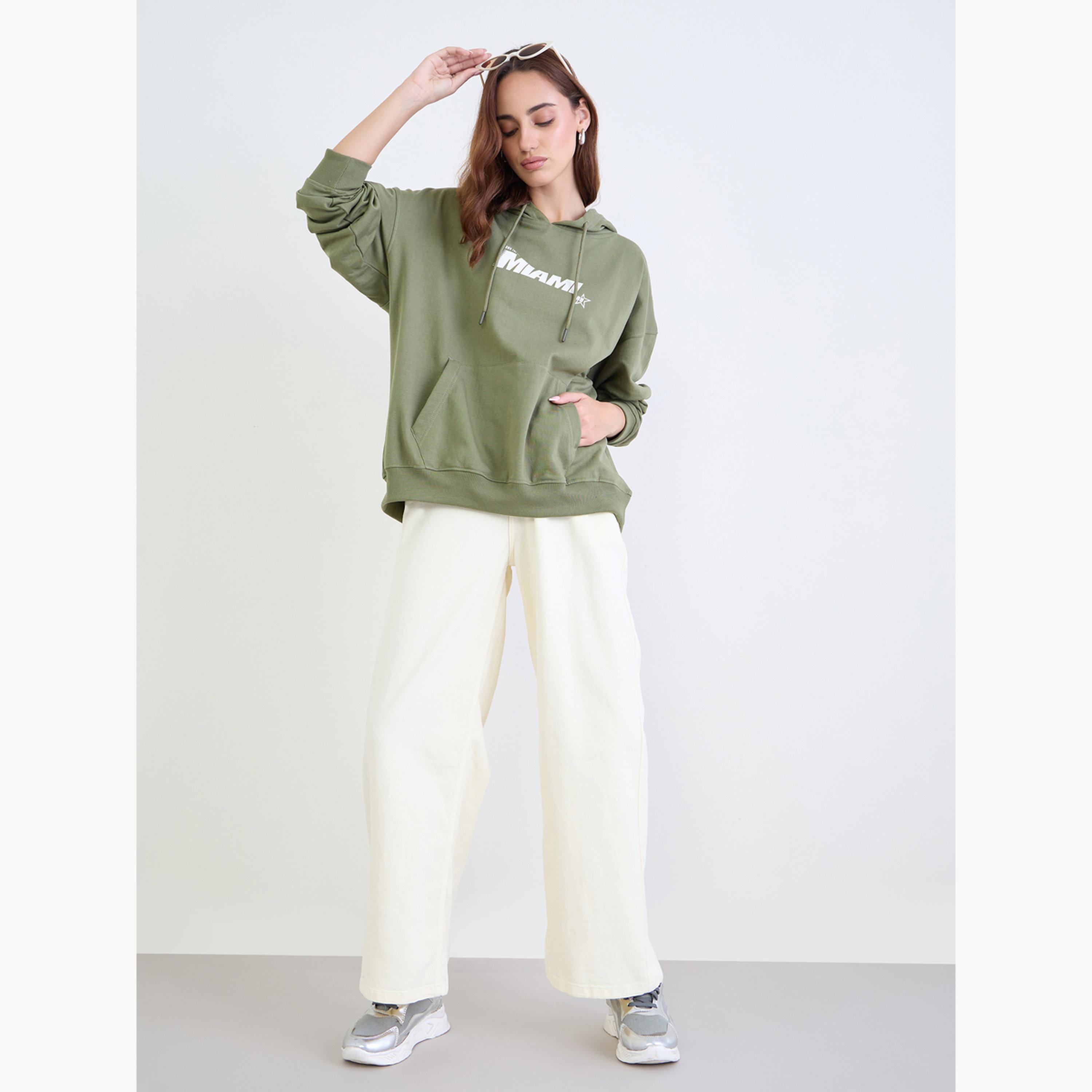ستايلي - هودي حجم كبير بطبعة جرافيكية خضراء-women-clothing-hoodiesandsweatshirts-hoodies-image-2
