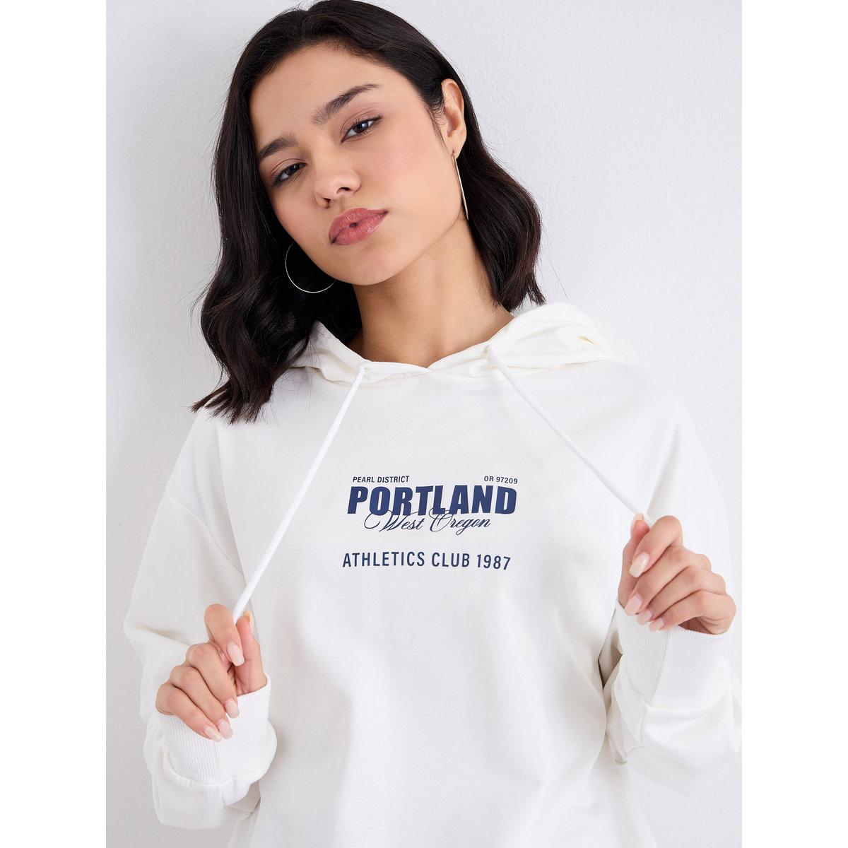 هودي طويل بقصة عادية وطبعة كتابة-women-winterwear-hoodiesandsweatshirts-hoodies-image-3