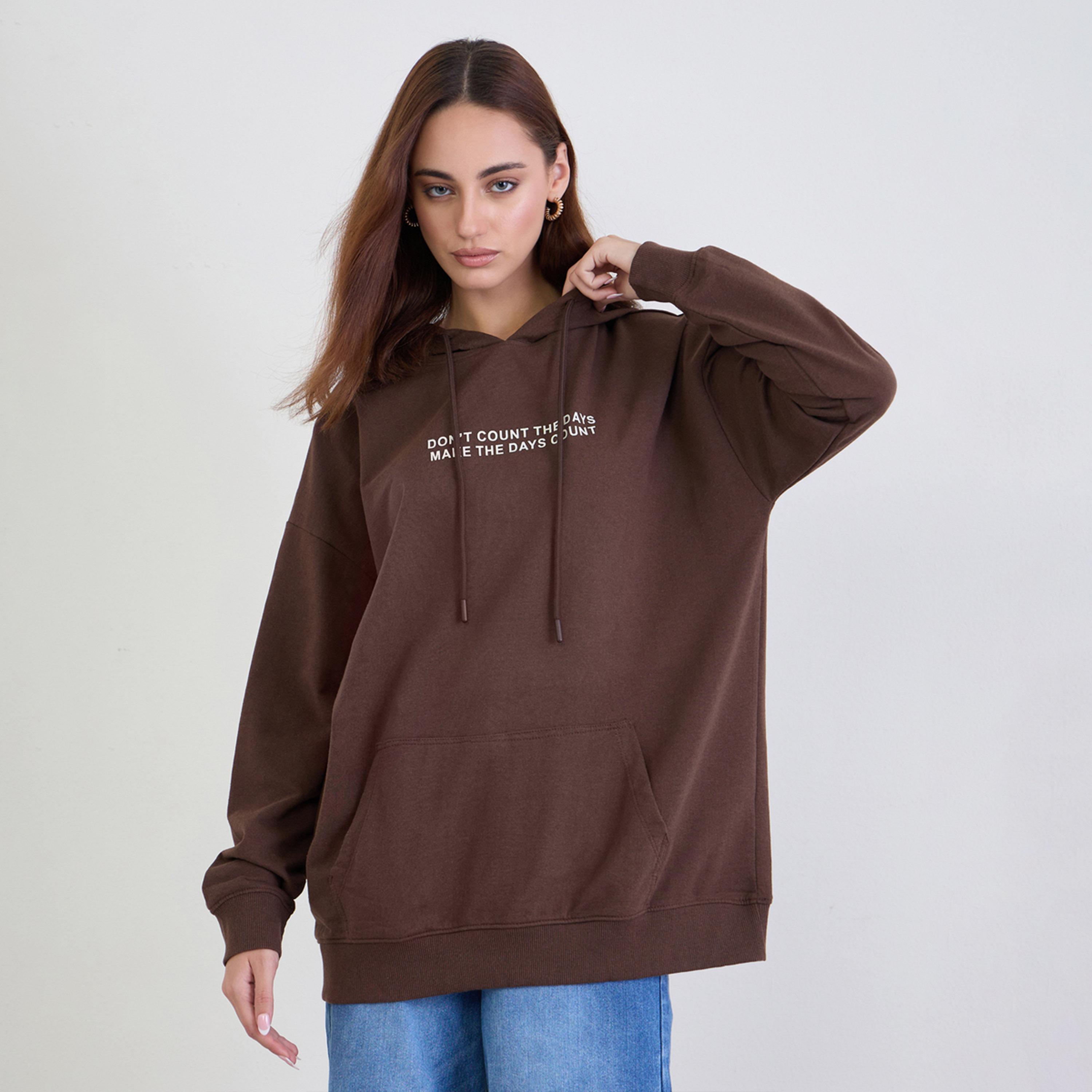 ستايلي - هودي بني حجم كبير طبعة شعار-women-winterwear-hoodiesandsweatshirts-hoodies-image-1