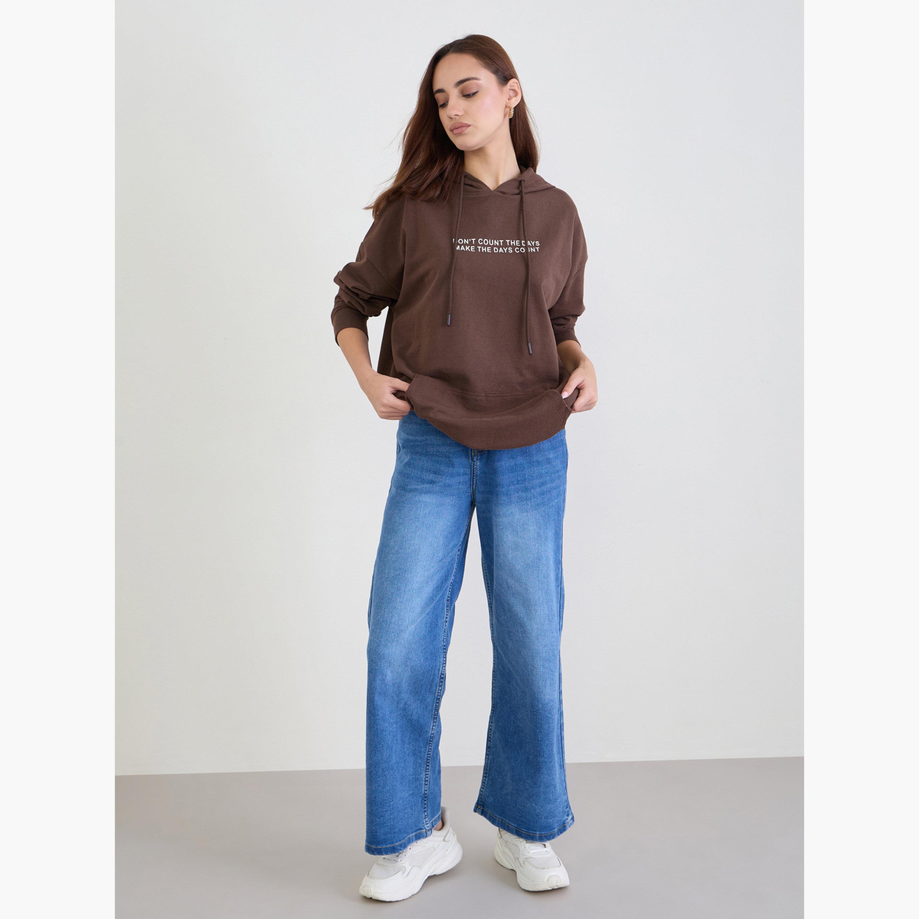 ستايلي - هودي بني حجم كبير طبعة شعار-women-winterwear-hoodiesandsweatshirts-hoodies-image-2