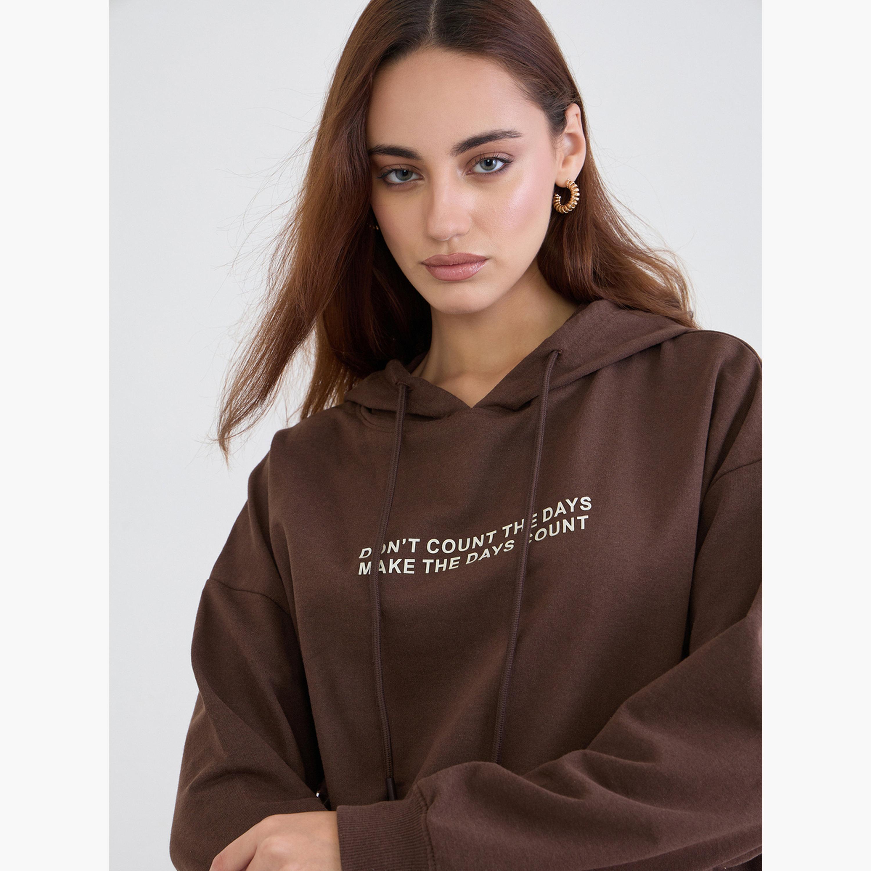 ستايلي - هودي بني حجم كبير طبعة شعار-women-winterwear-hoodiesandsweatshirts-hoodies-image-4