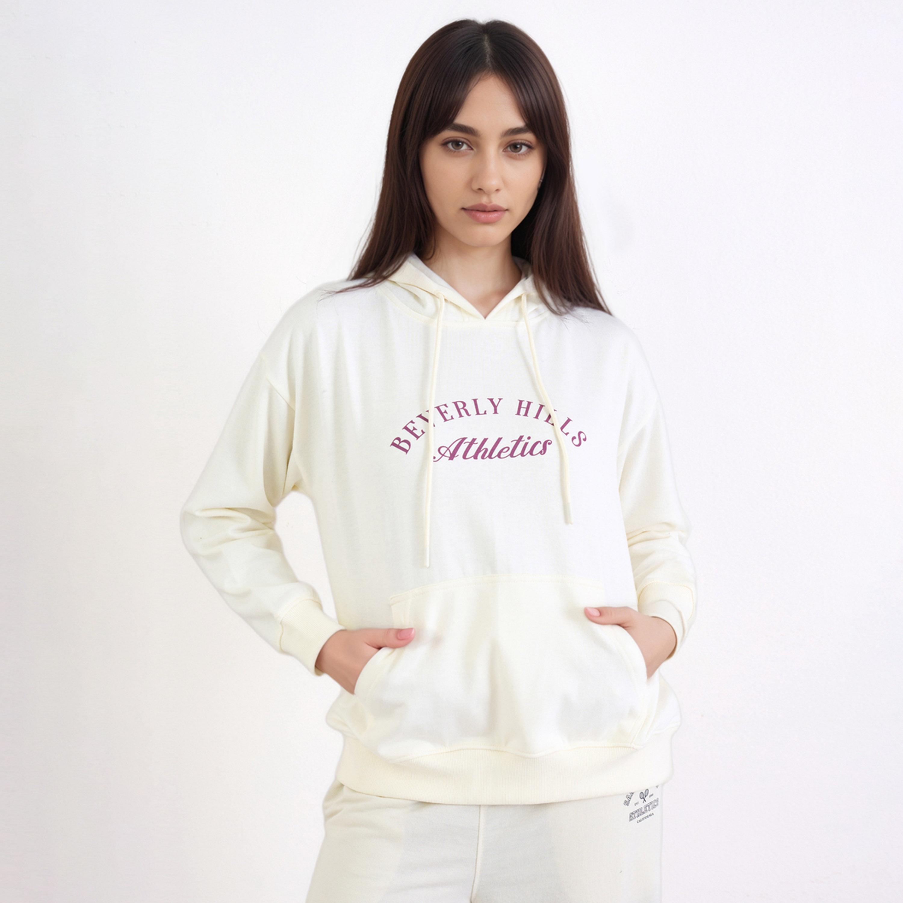 ستايلي - هودي بطبعة شعار بقصّة عادية بلون أبيض عاجي-women-clothing-hoodiesandsweatshirts-hoodies-image-1