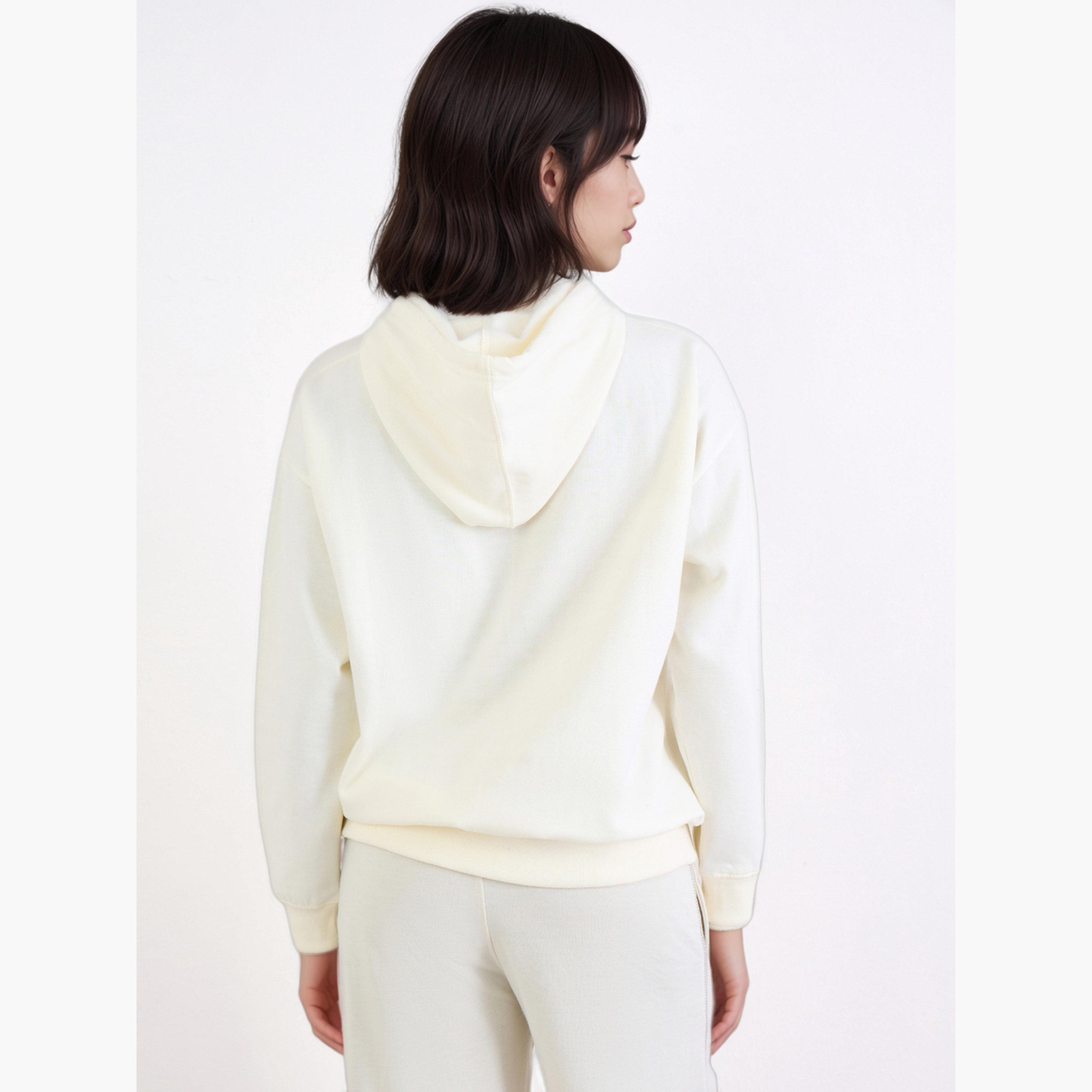 ستايلي - هودي بطبعة شعار بقصّة عادية بلون أبيض عاجي-women-clothing-hoodiesandsweatshirts-hoodies-image-4