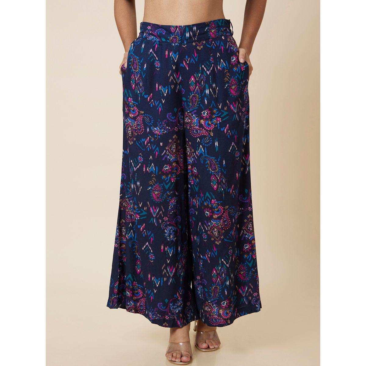طقم منسق من بنطال بالازو وبلوزة قصيرة بطبعة بيزلي-women-clothing-coordsets-image-7