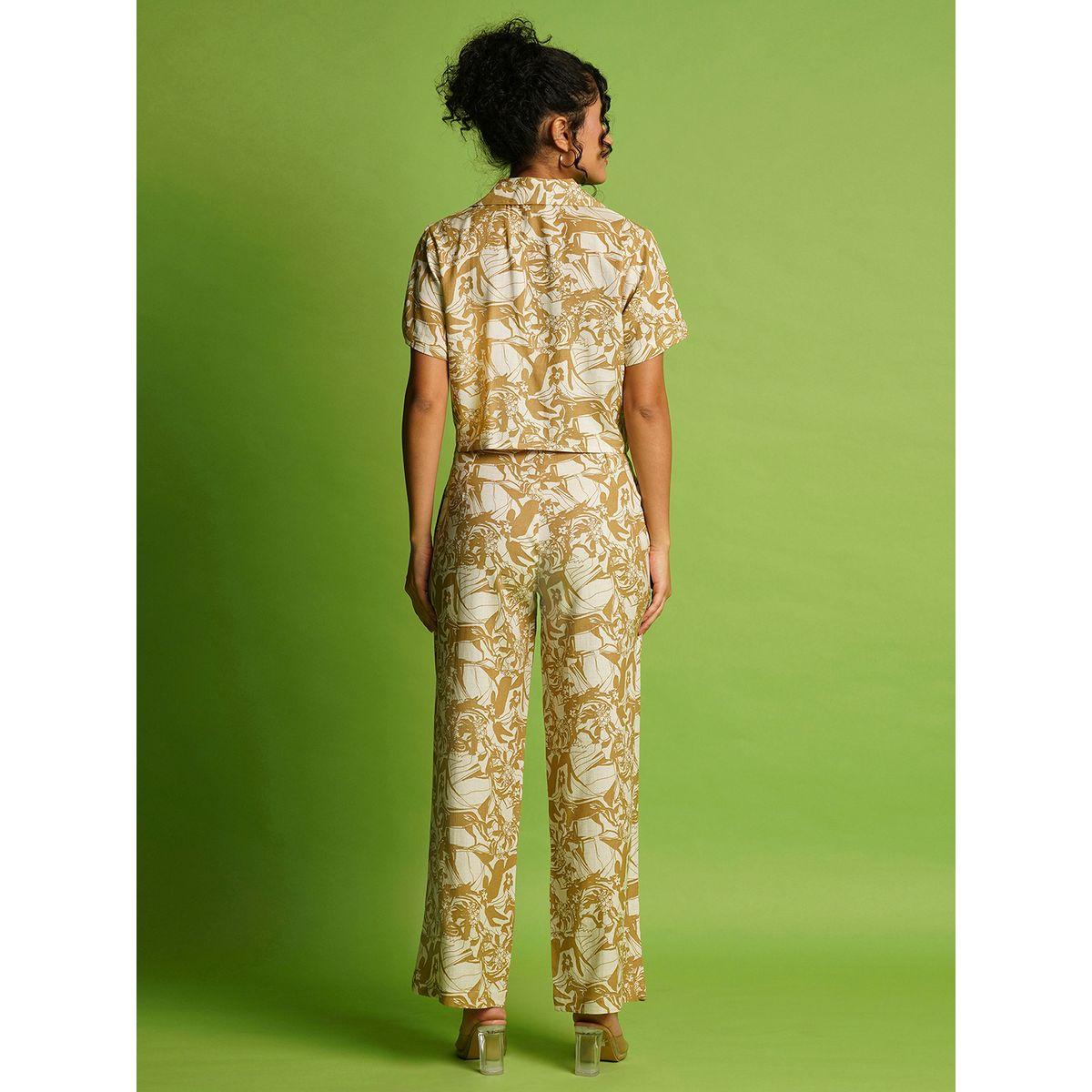 طقم منسق من بنطال وبلوزة قصيرة بطبعة مجردة-women-clothing-coordsets-image-3