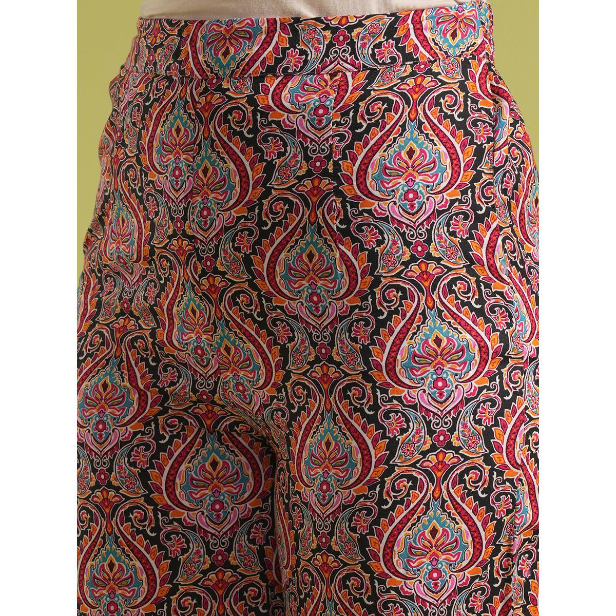 طقم منسق من بنطال وبلوزة قصيرة مُطبعة-women-clothing-coordsets-image-5