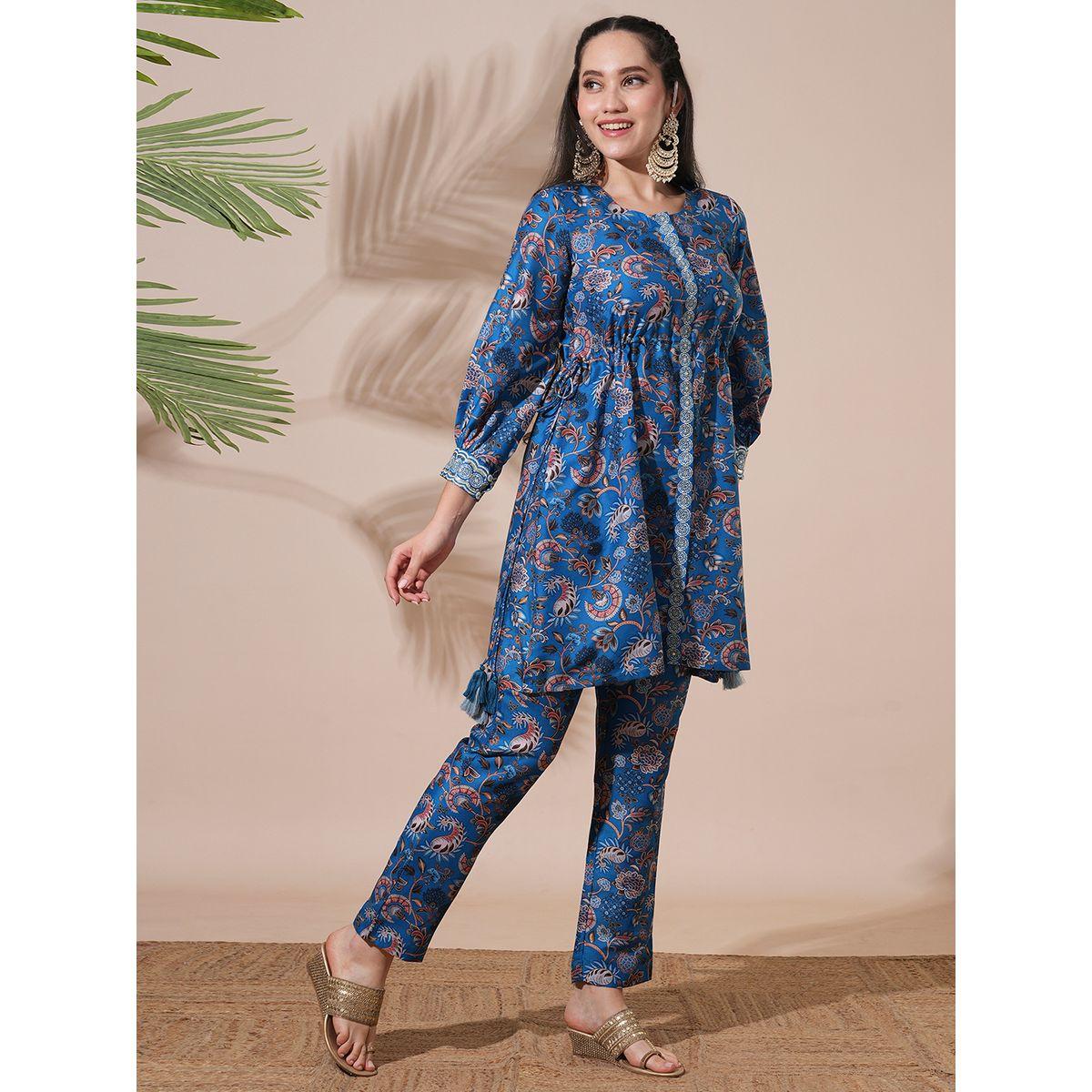 طقم منسق من بنطال وبلوزة بطبعة زهور-women-clothing-coordsets-image-2
