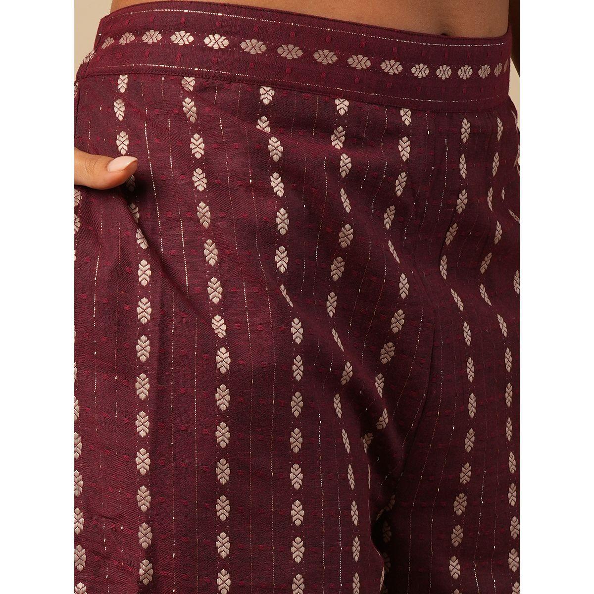 طقم منسق من بنطال بقصة مستقيمة وبلوزة قصيرة مخططة-women-clothing-coordsets-image-5