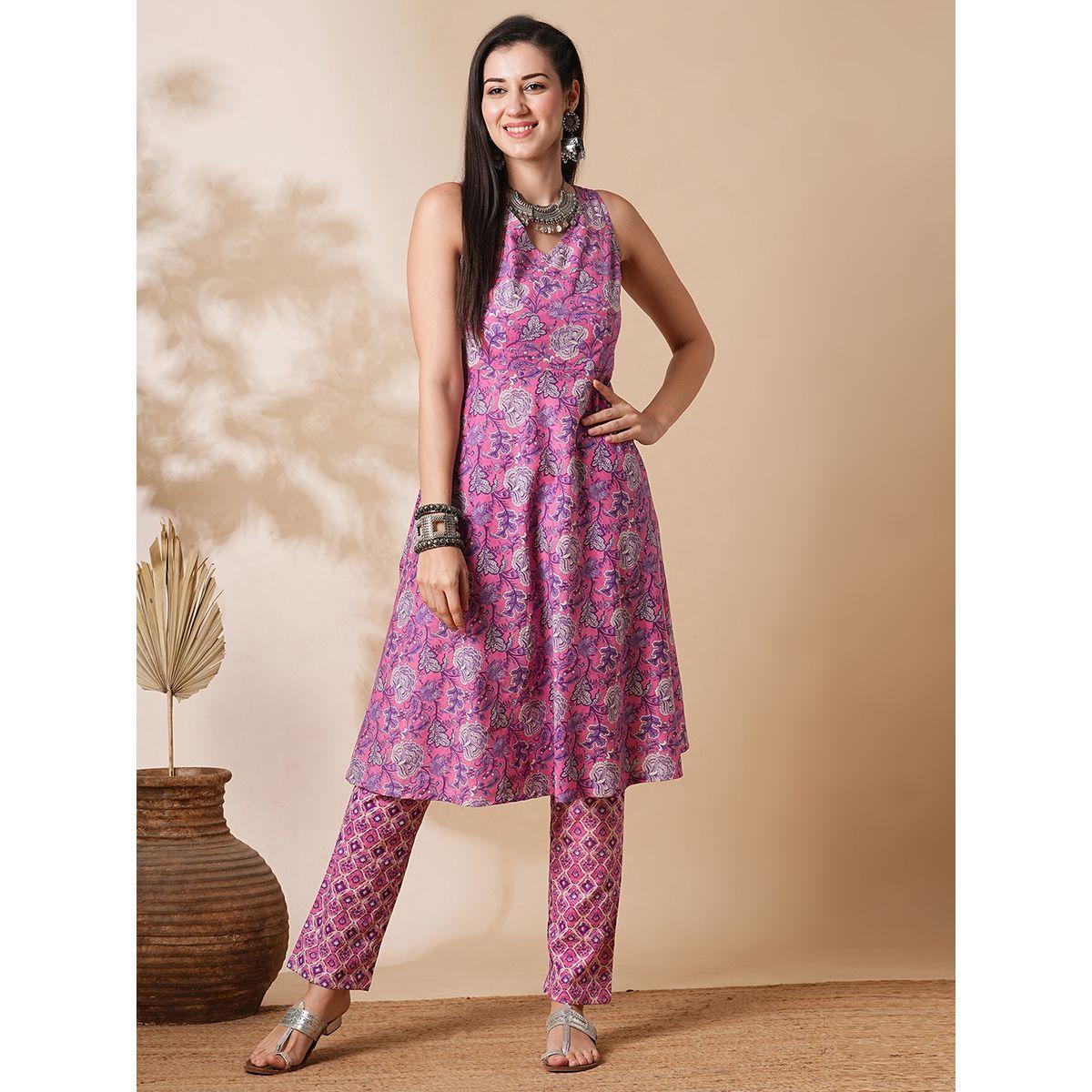 Globus X Styli All-Over Floral Printed Back Tie-Up A-Line Kurta with Pants Co-Ords-women-clothing-ethnicwear-kurtasets-image-1