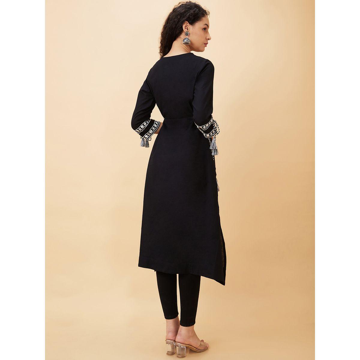 كورتا بتفاصيل مُطرزة وقصة مستقيمة-women-clothing-ethnicwear-kurtas-image-3