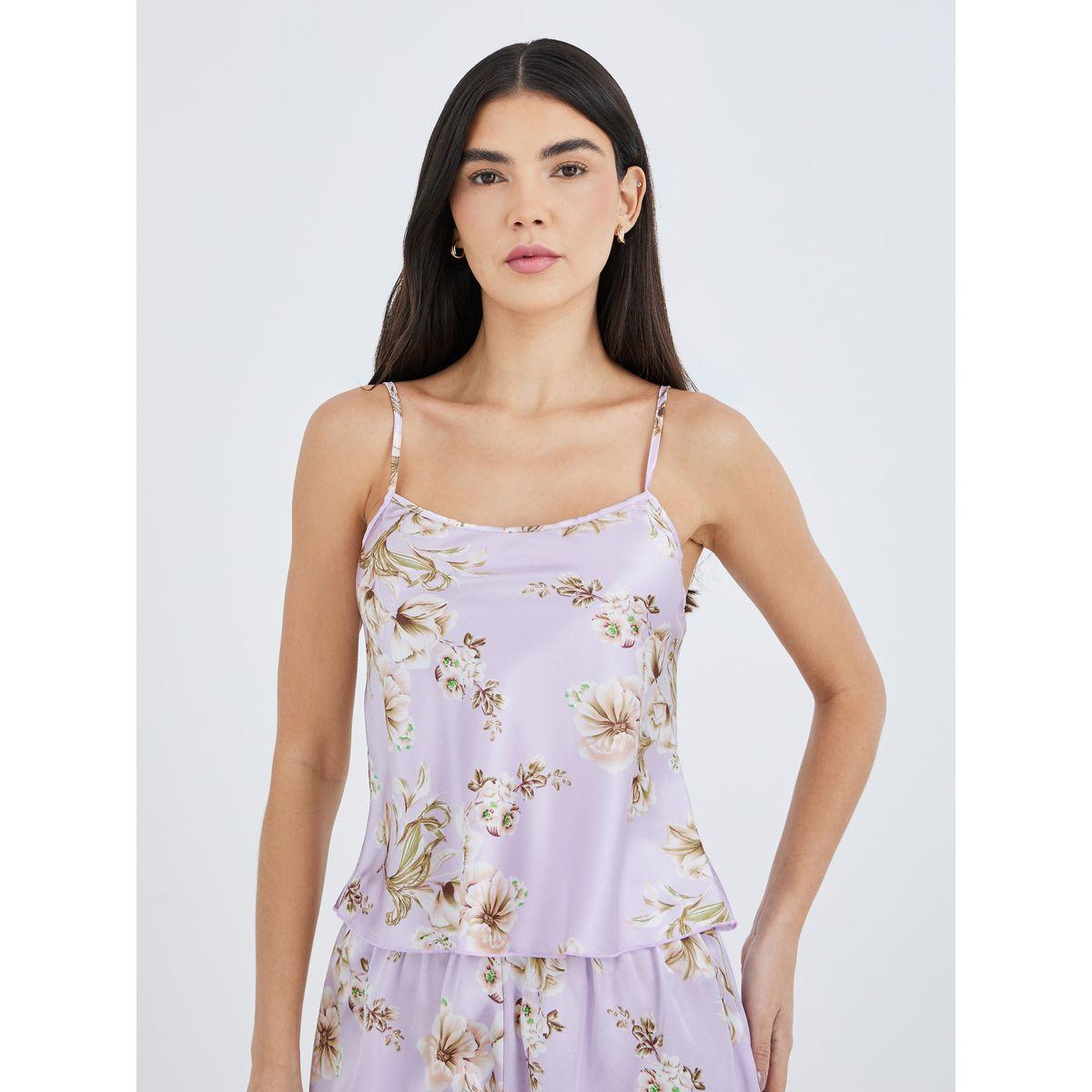 طقم من شورت بيجاما وبلوزة ساتان بحمالات-women-clothing-nightwear-pyjamas-shortsets-image-2