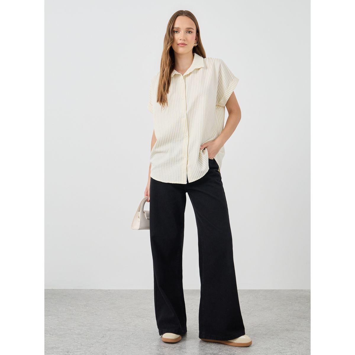 بلوزة فضفاضة مخططة بأكمام قصيرة وأزرار-women-clothing-shirtsandblouses-shirts-image-2