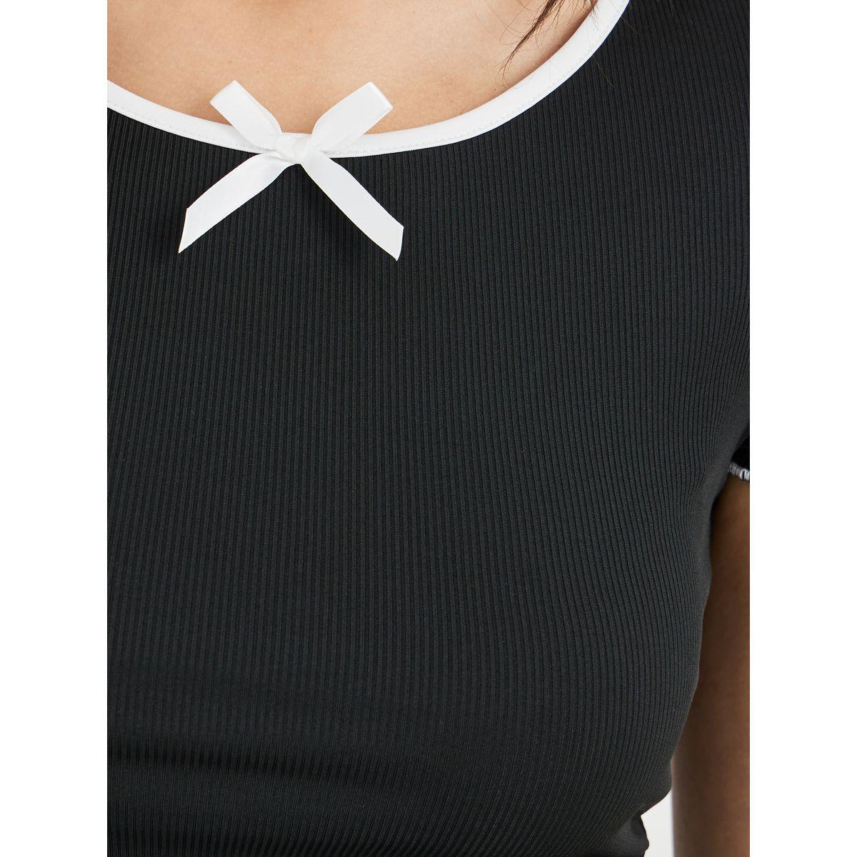 تيشيرت بتفاصيل مضلعة وتفاصيل فيونكة-women-clothing-tshirts-image-3