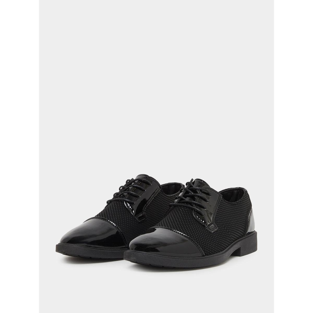 حذاء ديربي بمقدمة ألموند ورباط غلق-men-shoes-formalshoes-image-2