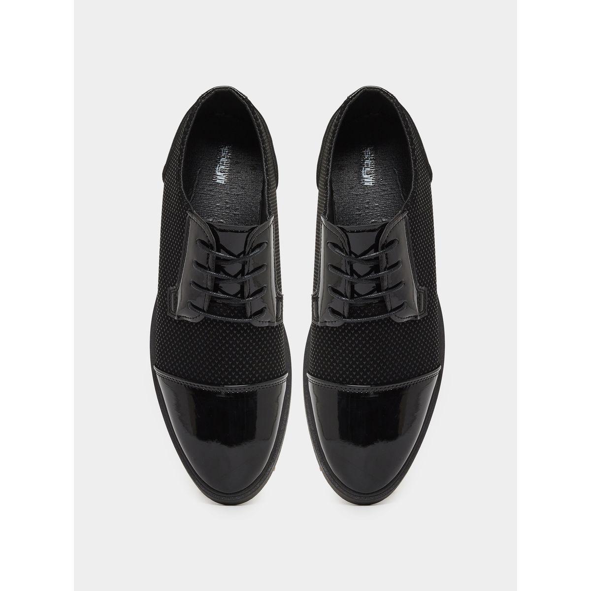 حذاء ديربي بمقدمة ألموند ورباط غلق-men-shoes-formalshoes-image-5