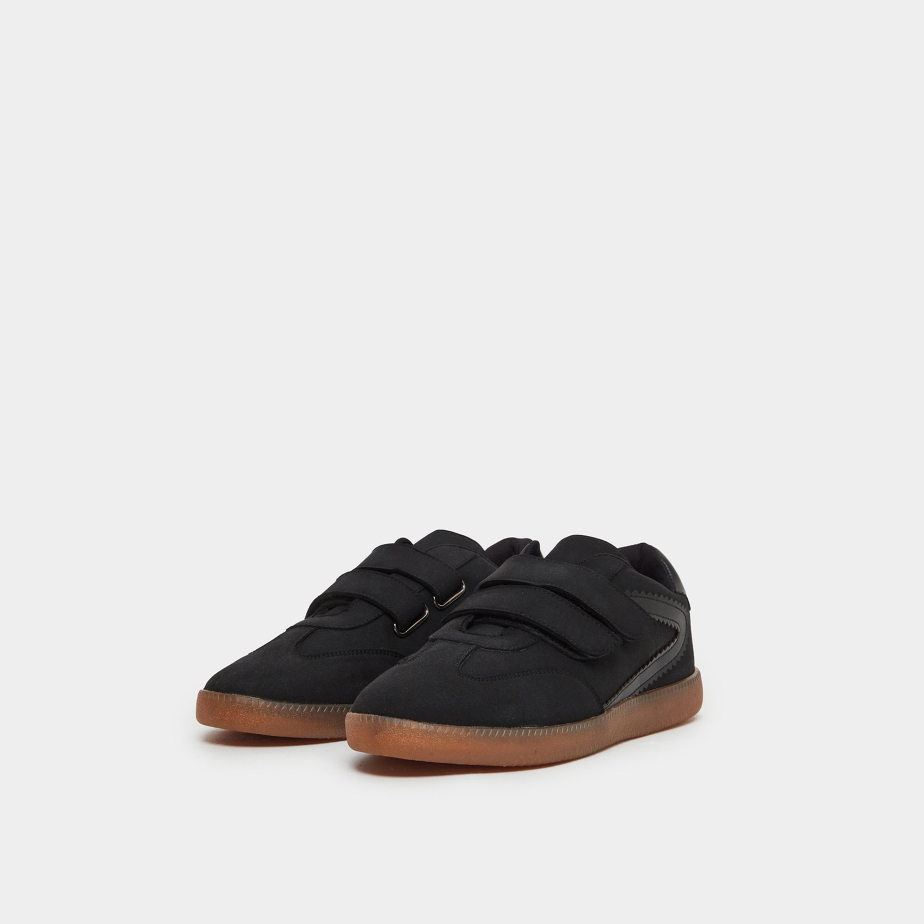 ستايلي - حذاء رياضي أسود بشريط فيلكرو للرجال-men-shoes-sneakers-image-1