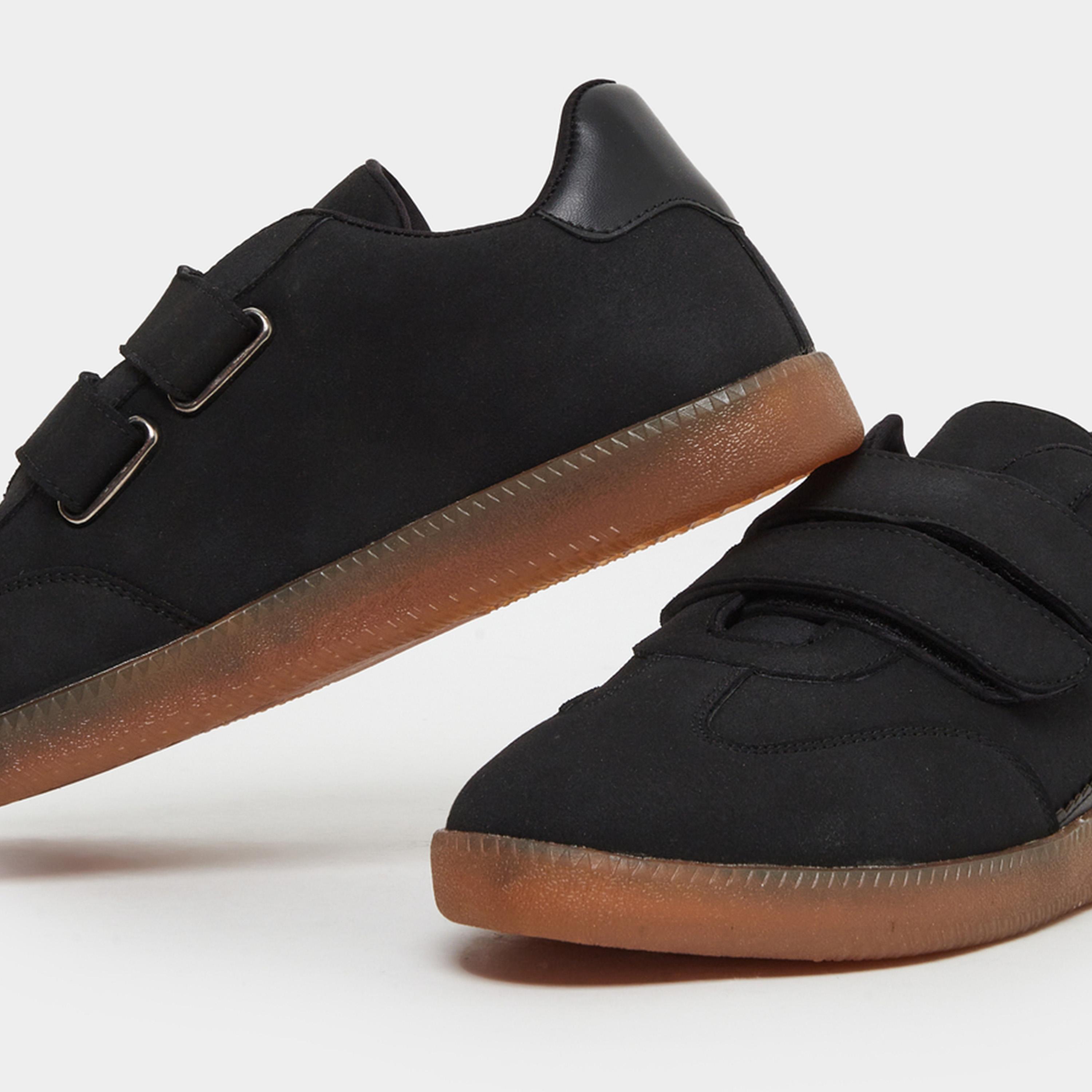 ستايلي - حذاء رياضي أسود بشريط فيلكرو للرجال-men-shoes-sneakers-image-3