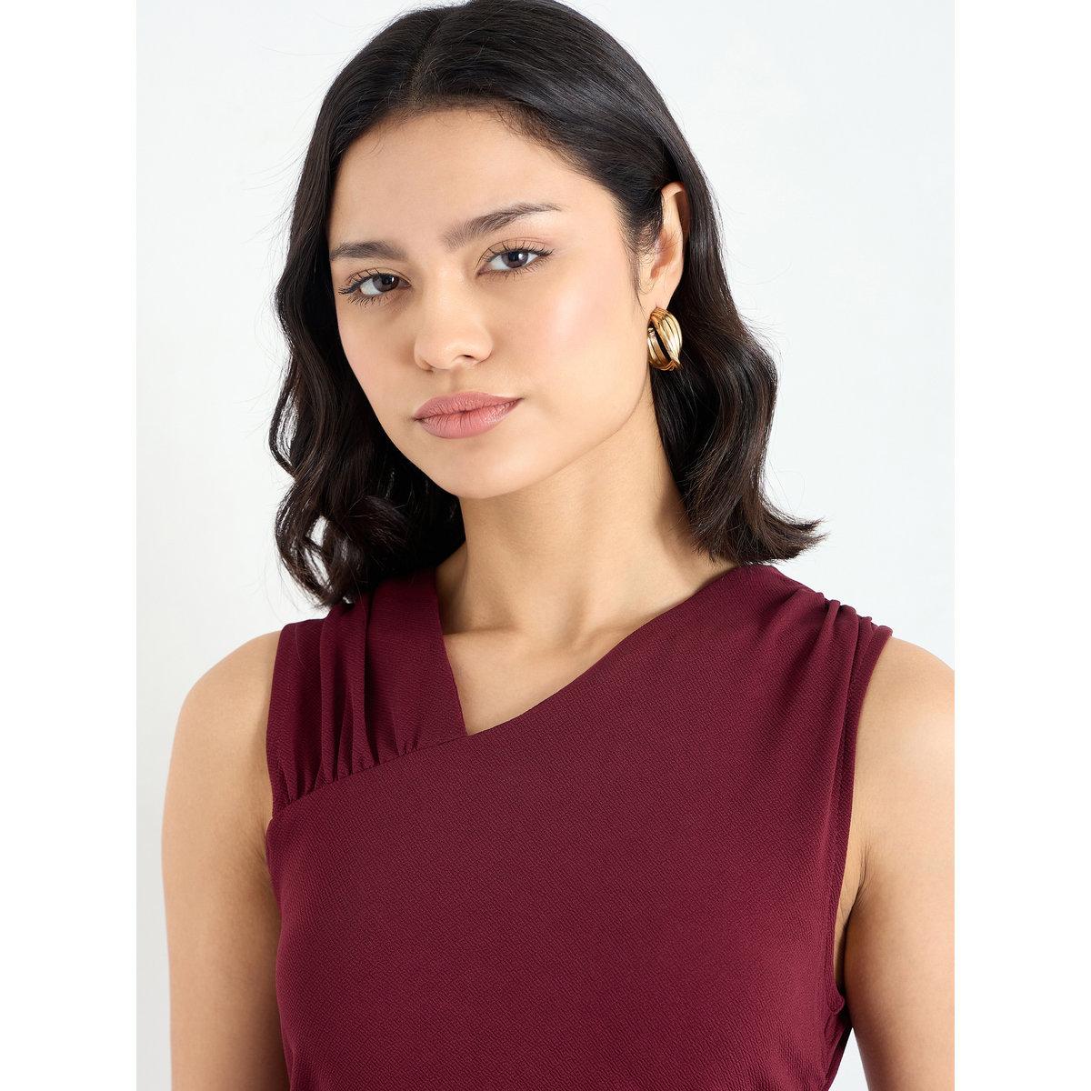 Styli Women Burgundy Sleeveless Textured Knit Top-women-clothing-tshirts-image-4