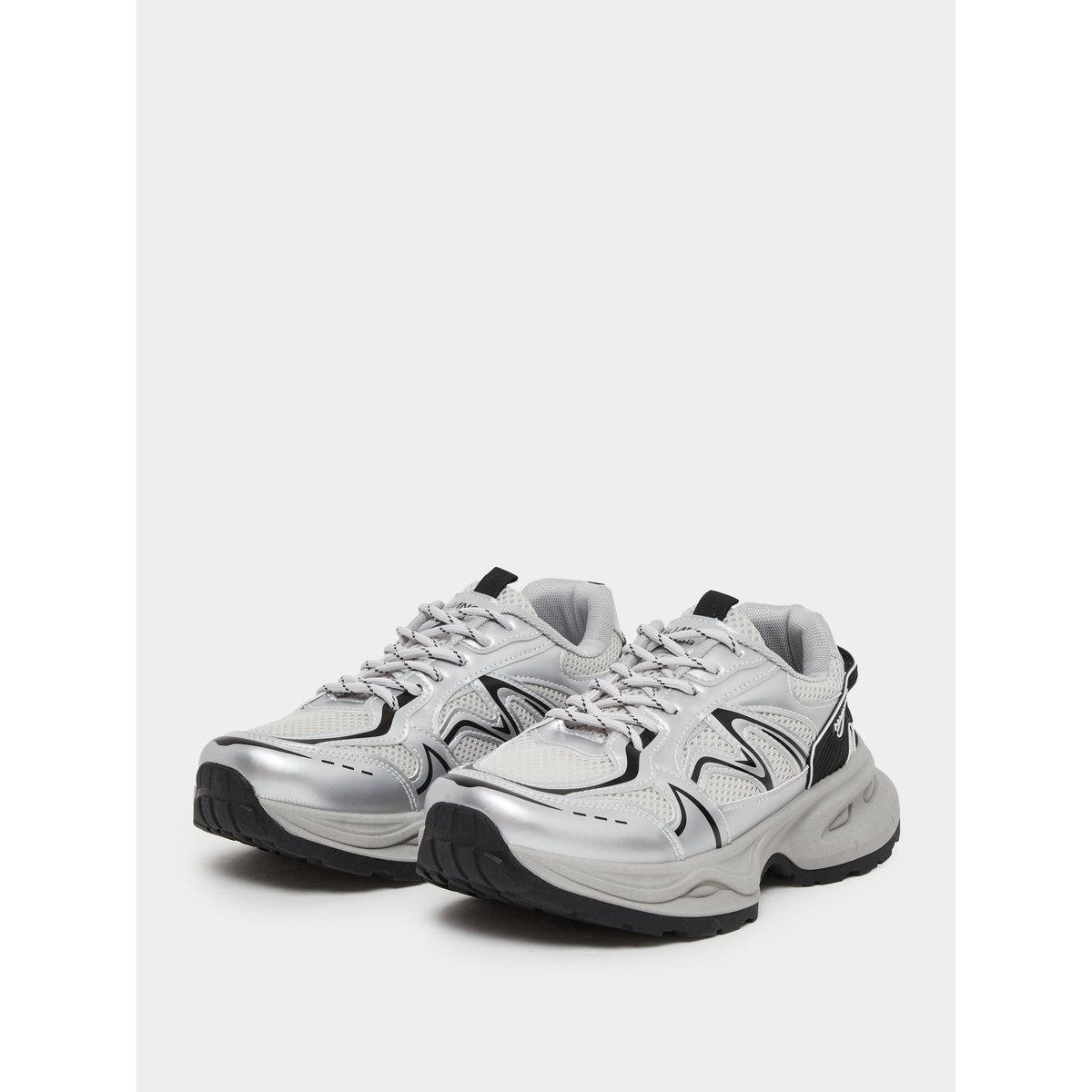 حذاء سنيكرز بنعل شانكي-women-shoes-sneakers-image-2