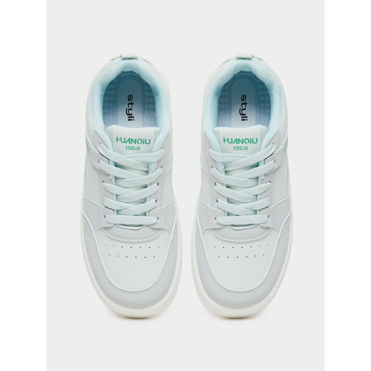 حذاء سنيكرز بأربطة للإغلاق-women-shoes-sneakers-image-6