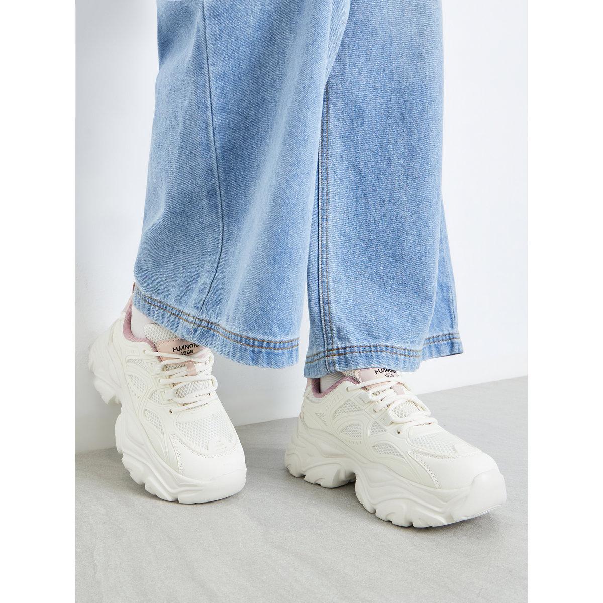 حذاء سنيكرز بنعل شانكي-women-shoes-sneakers-image-1
