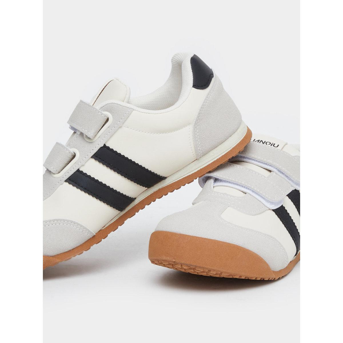 حذاء سنيكرز بشريط للإغلاق-women-shoes-sneakers-image-3