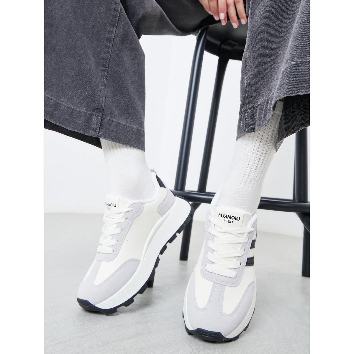 حذاء سنيكرز رياضي مخطط-women-shoes-sneakers-image-1