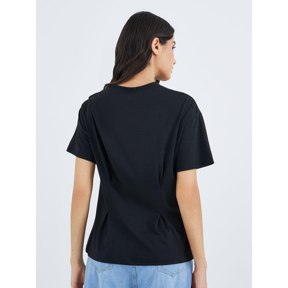 تيشيرت بتفاصيل كسرات على الخصر وياقة دائرية-women-clothing-tshirts-image-4