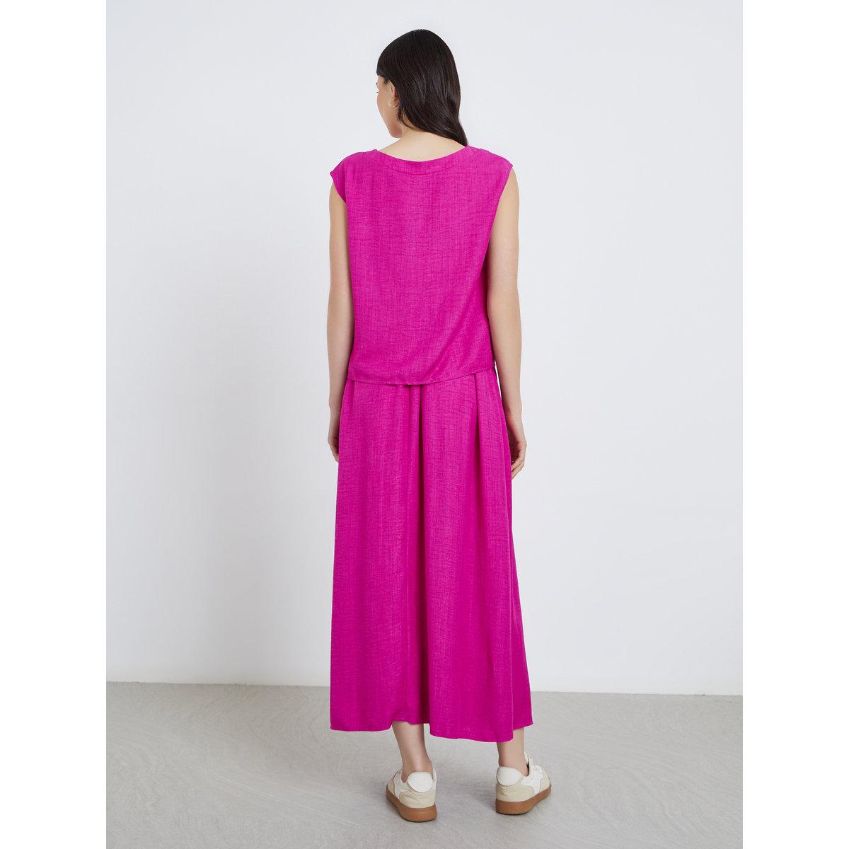طقم منسق من تنورة طويلة وبلوزة بتفاصيل مُطرزة-women-clothing-coordsets-image-4