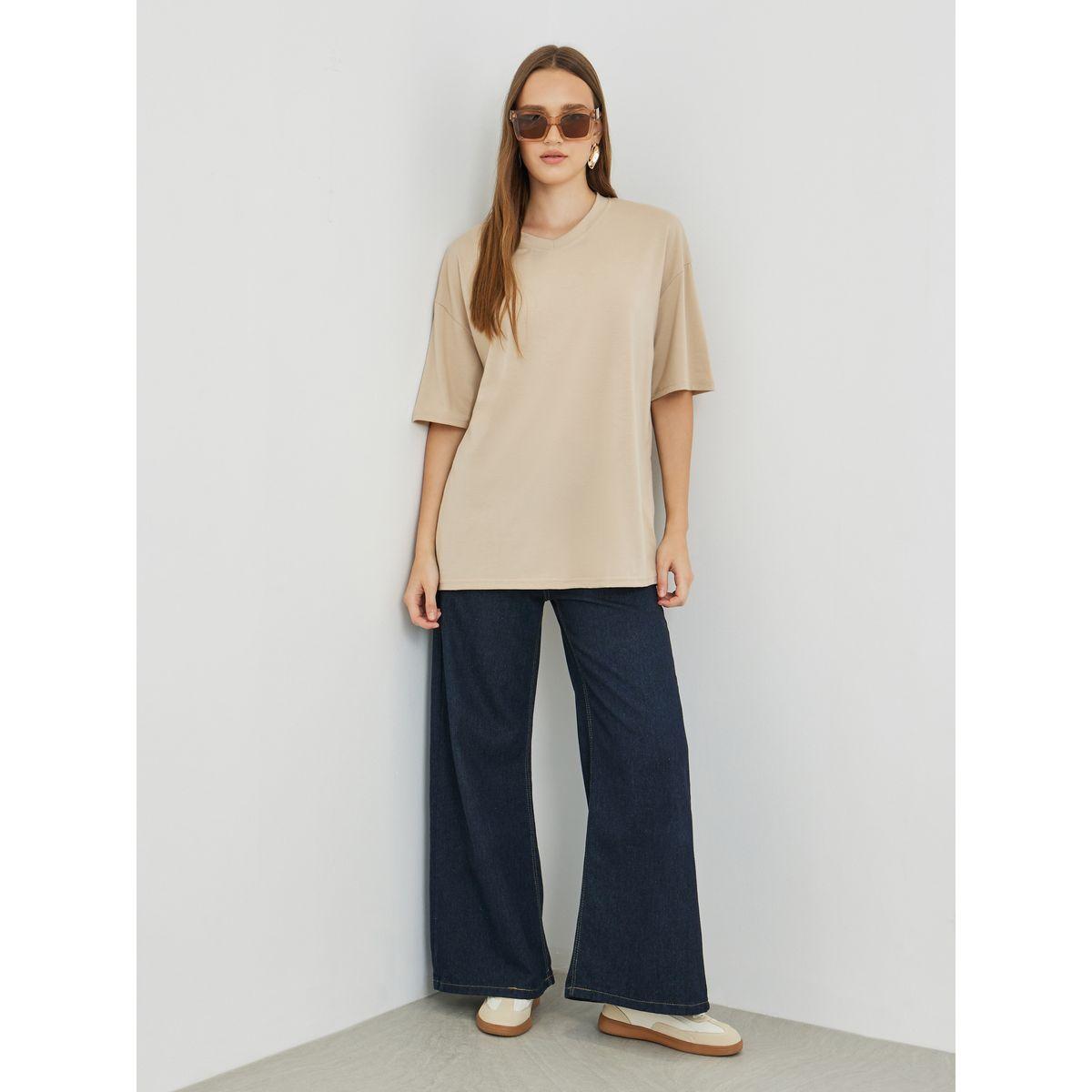 Styli Solid V-Neck Oversized T-Shirt-women-clothing-tshirts-image-2