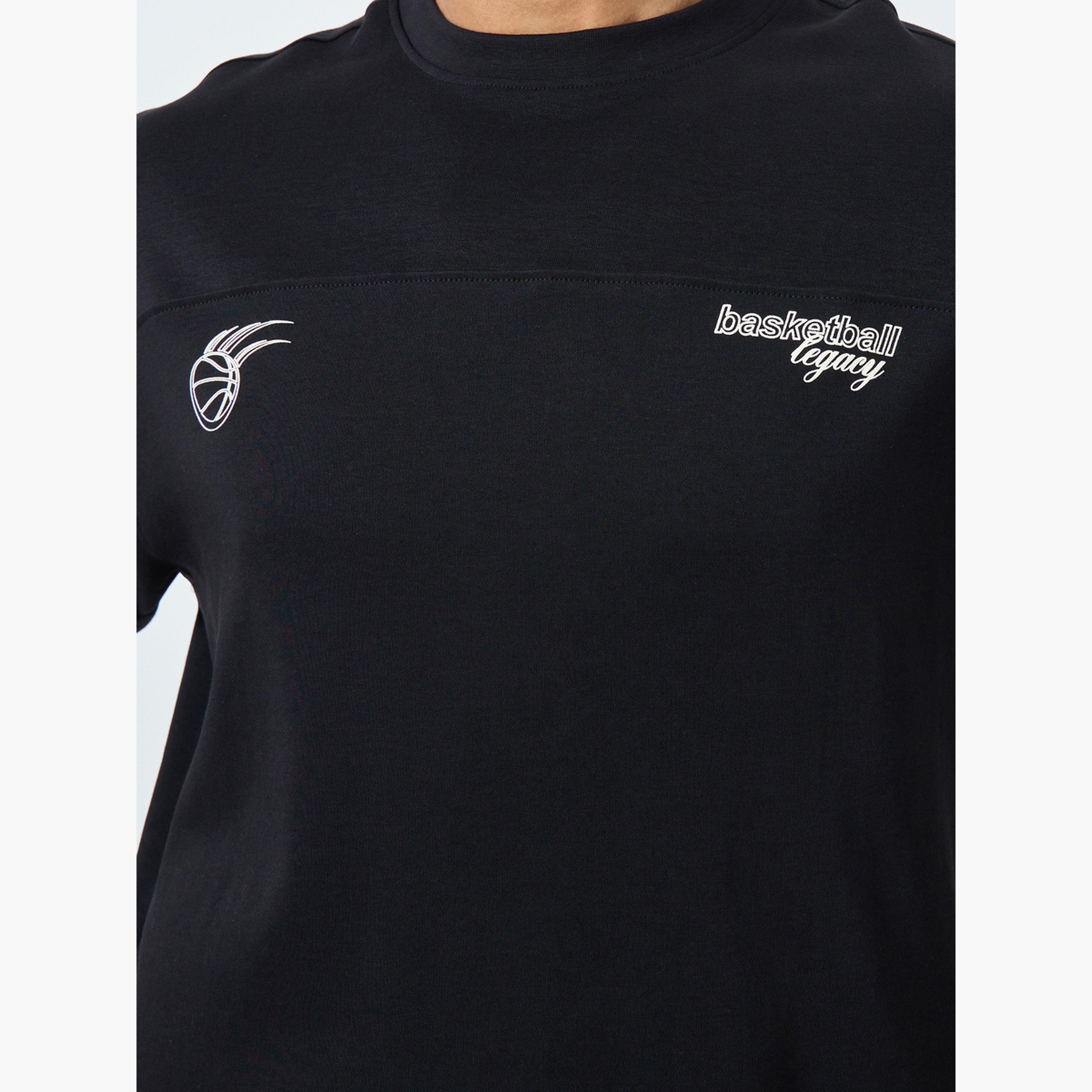 ستايلي - تي شيرت أسود تصميم واسع نقشة جرافيكية للرجال-men-clothing-tshirtsandpolos-tshirts-image-4