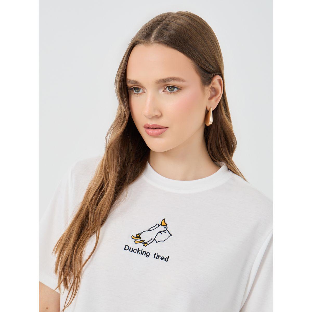 Styli Embroidered Detail Round Neck T-Shirt-women-clothing-tshirts-image-3