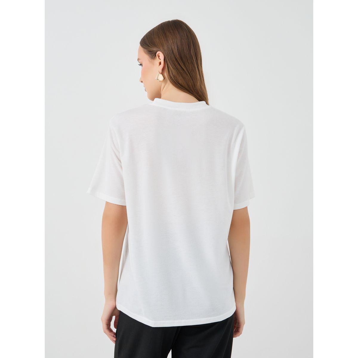 تيشيرت بياقة دائرية وتفاصيل مُطرّزة-women-clothing-tshirts-image-4
