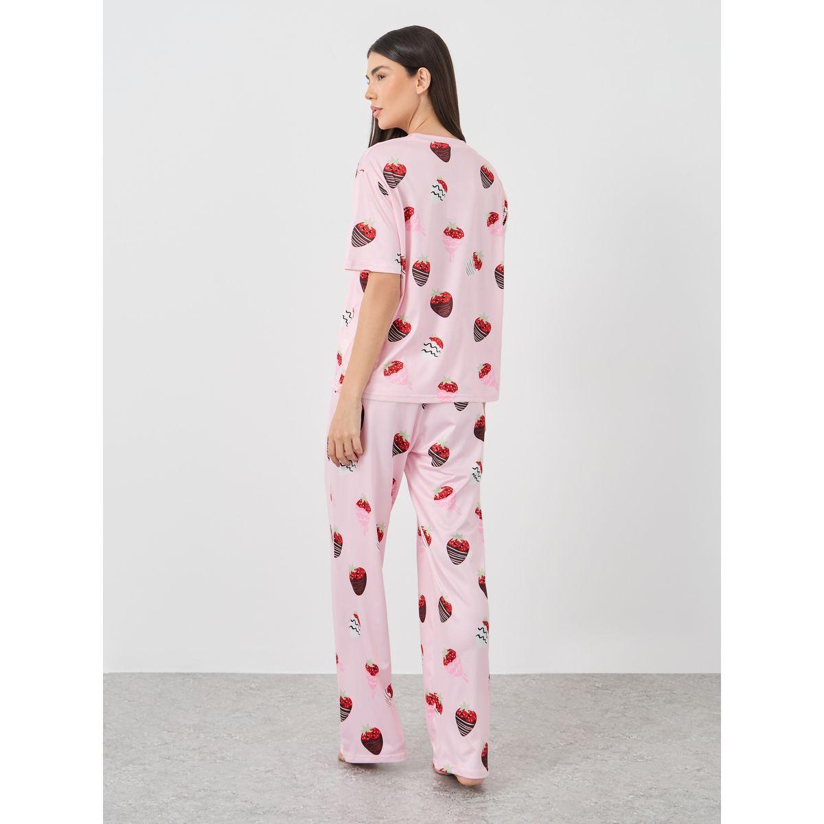 Styli Strawberry Printed T-Shirt and Pyjama Set-women-clothing-nightwear-pyjamas-longsets-image-4