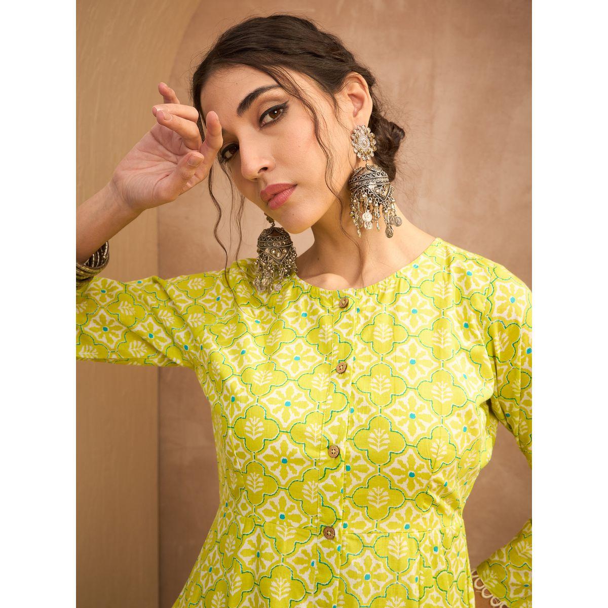 Sassafras Green Floral Buttoned Pocket Kurta-women-clothing-ethnicwear-kurtas-image-4
