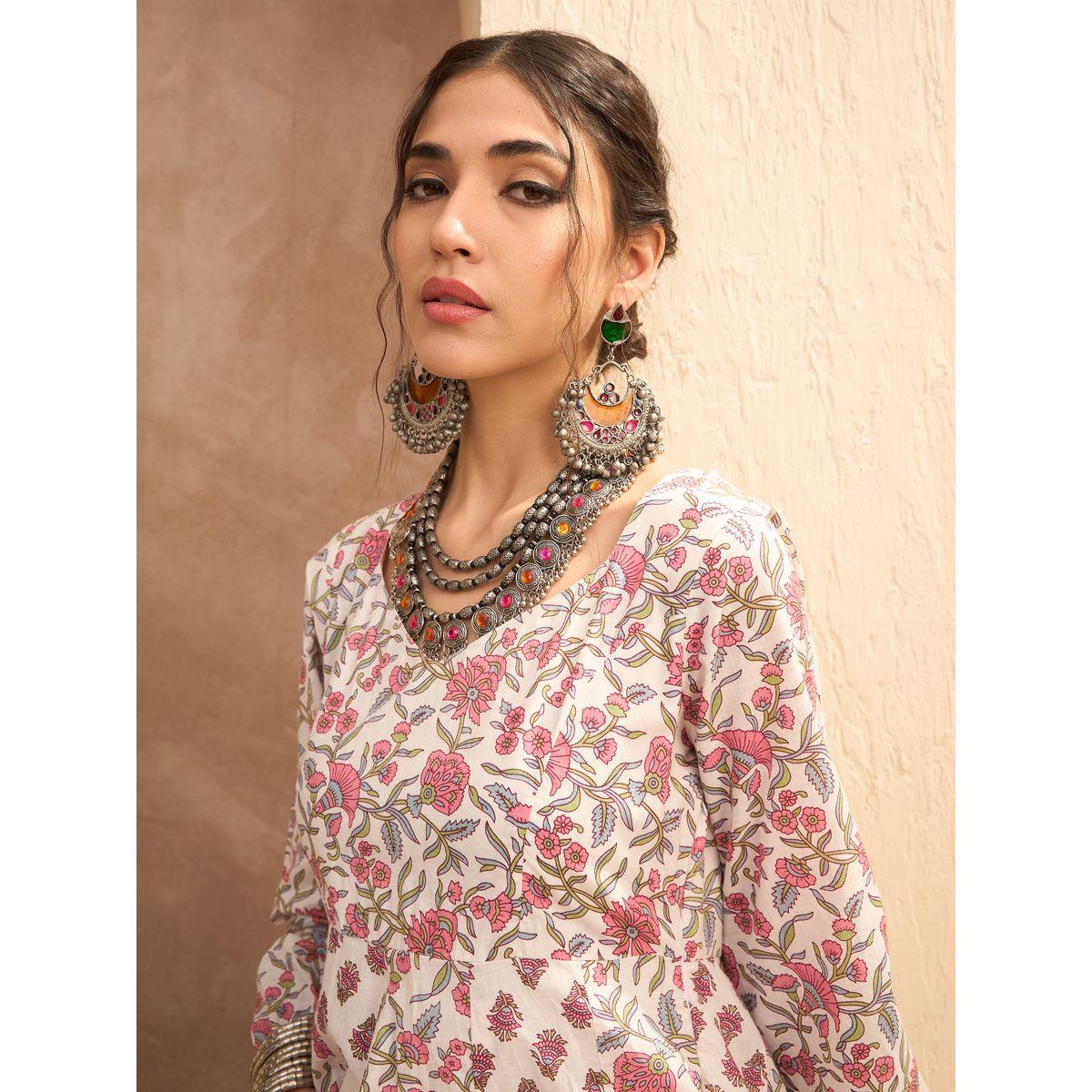 Sassafras White Floral Sweetheart Neck Anarkali Kurta-women-clothing-ethnicwear-kurtas-image-4