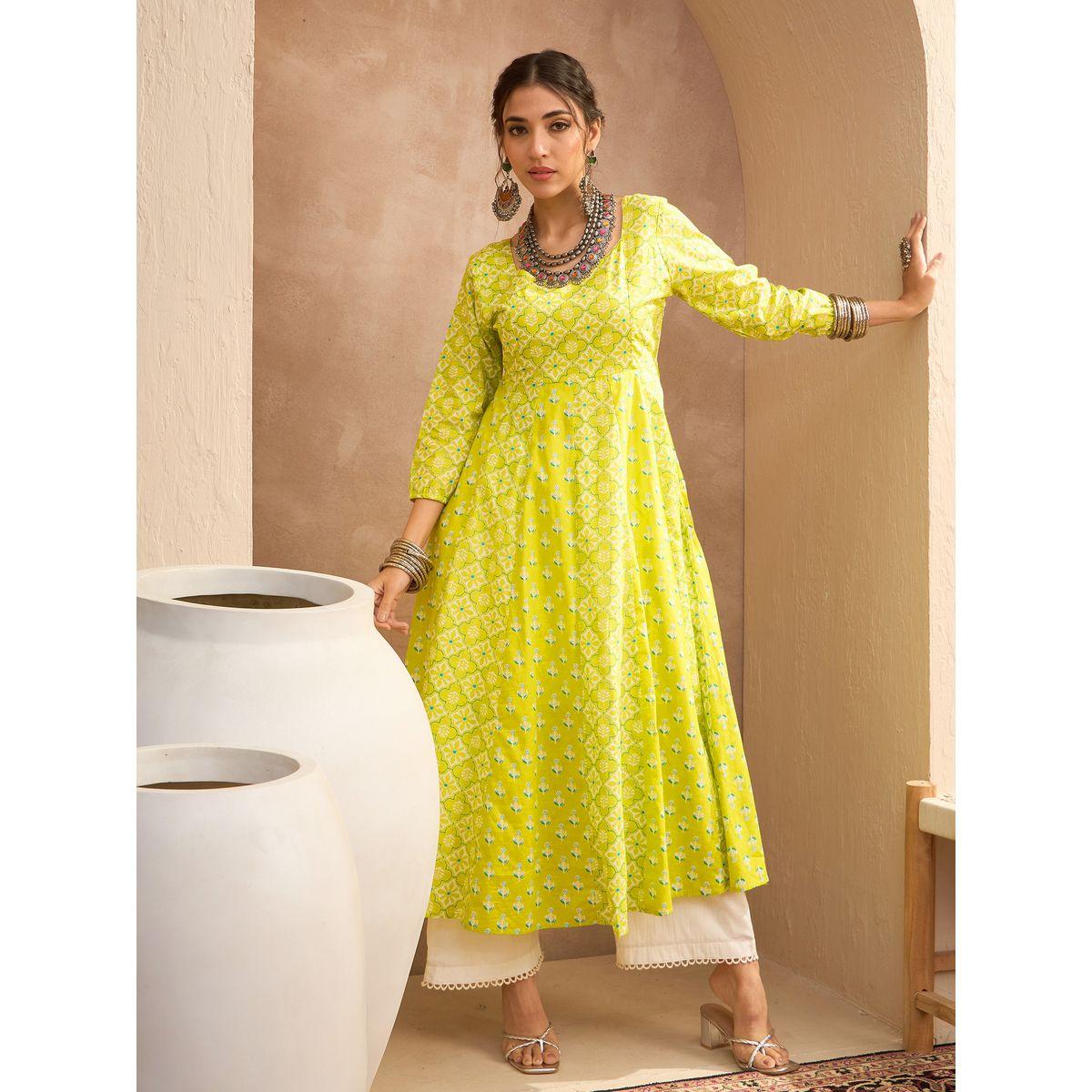 كورتا بتفاصيل زهور وياقة قلب-women-clothing-ethnicwear-kurtas-image-1